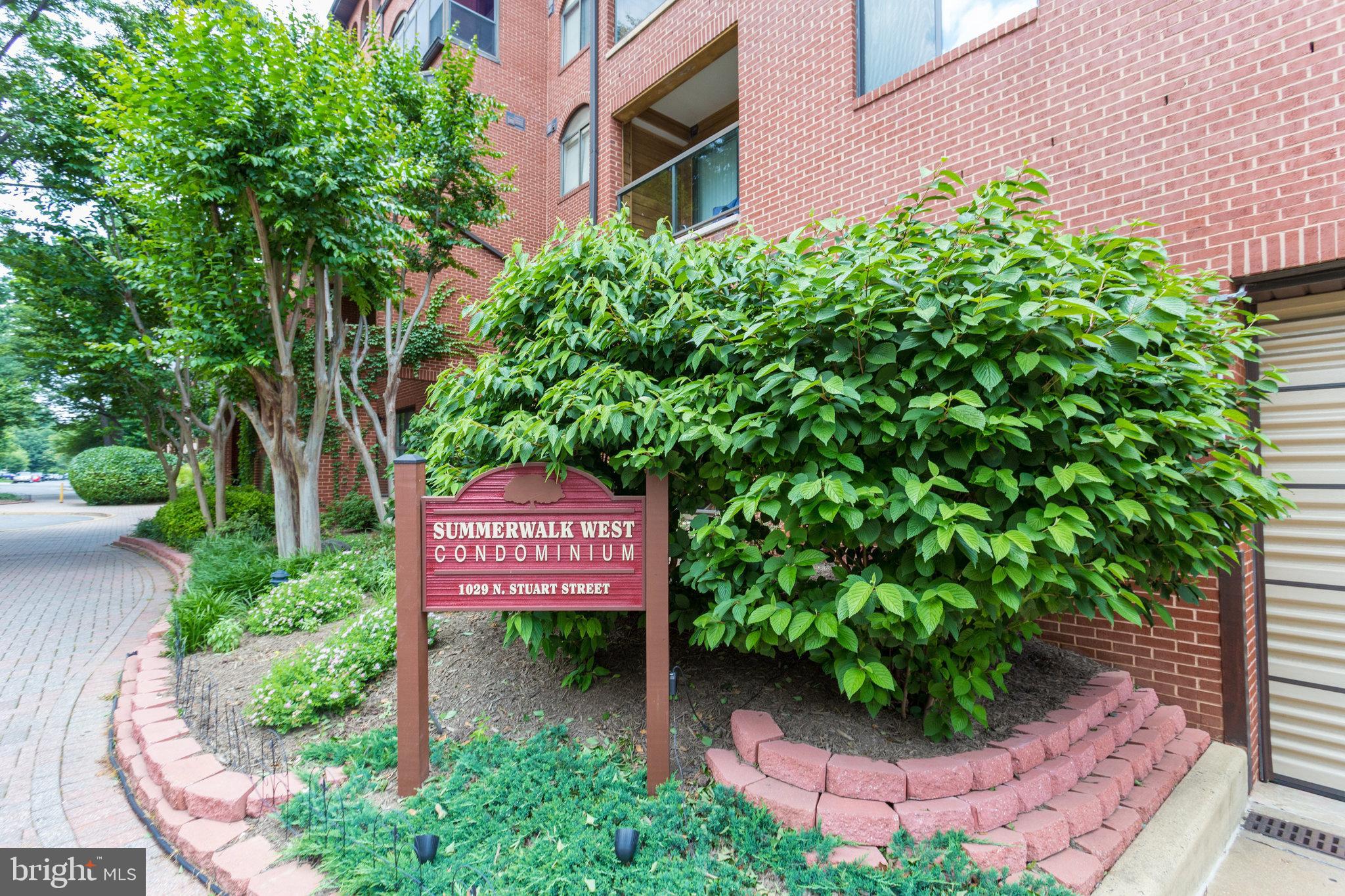 SUMMERWALK - Residential Lease