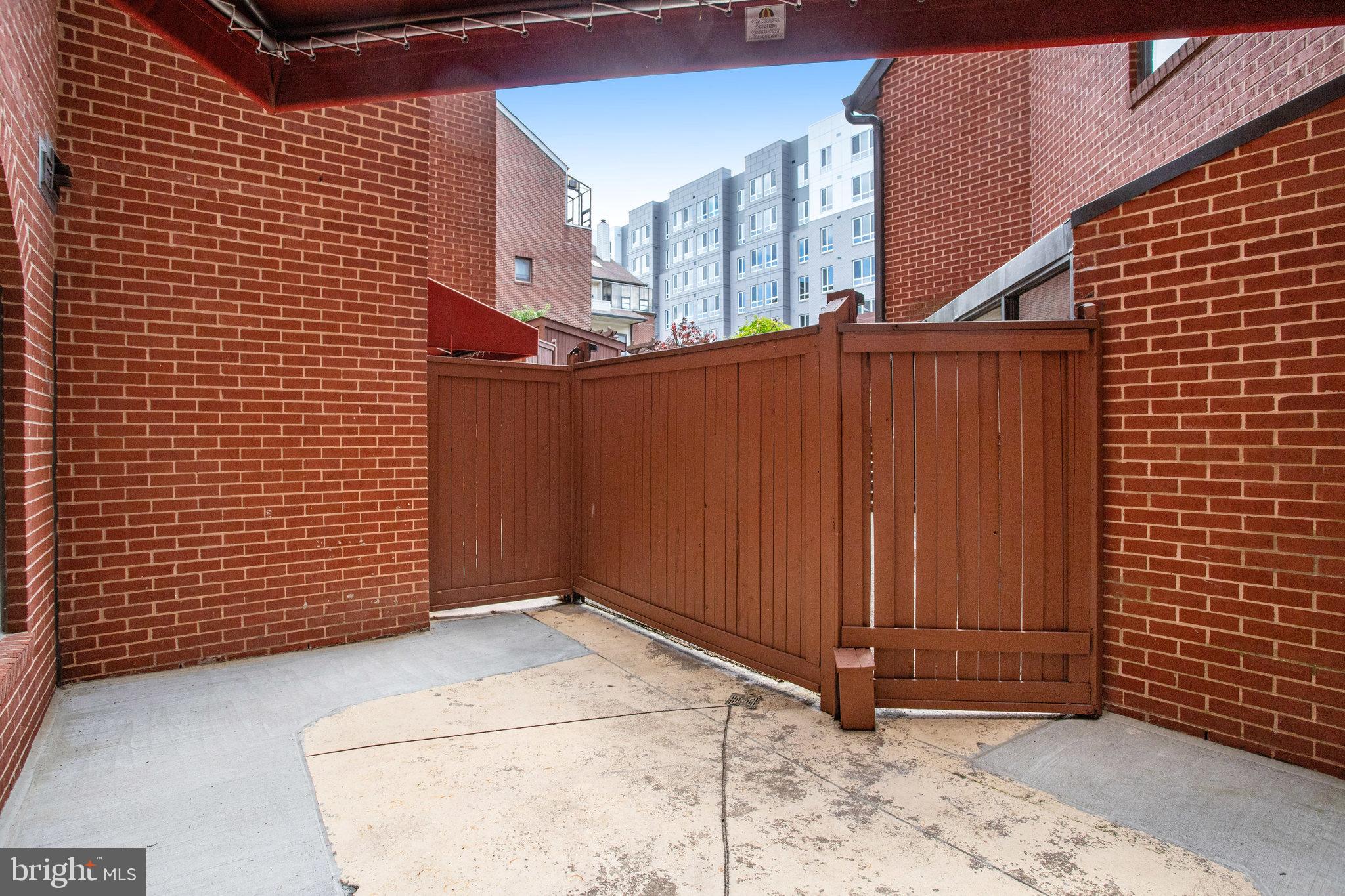 SUMMERWALK - Residential Lease