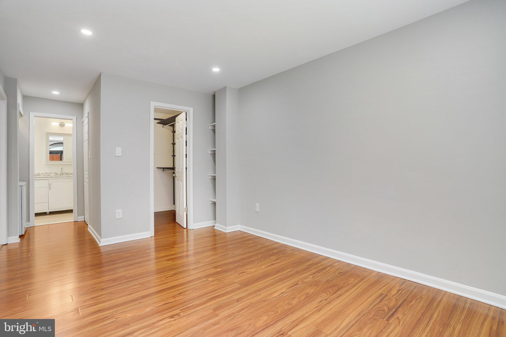 SUMMERWALK - Residential Lease