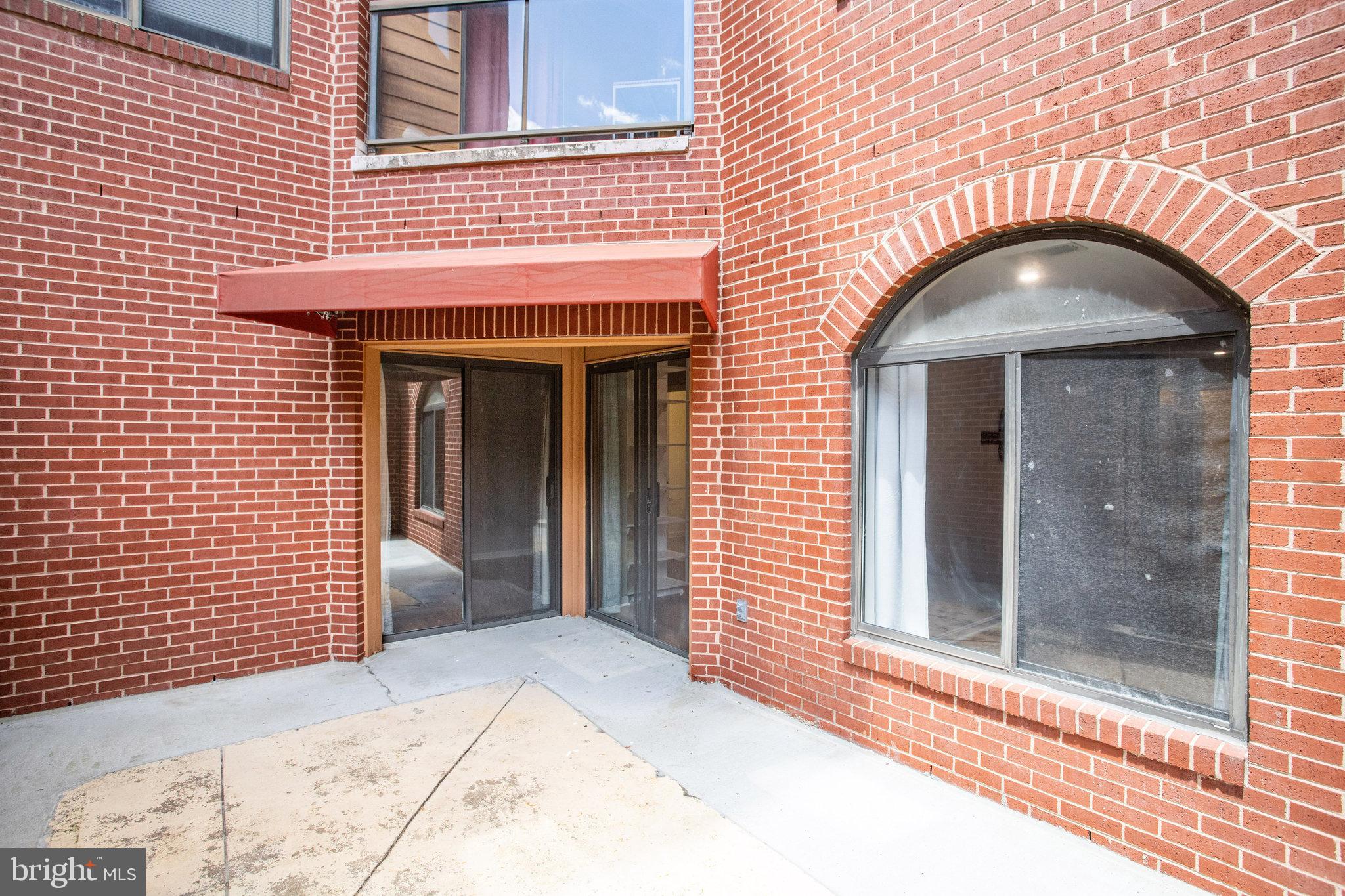 SUMMERWALK - Residential Lease