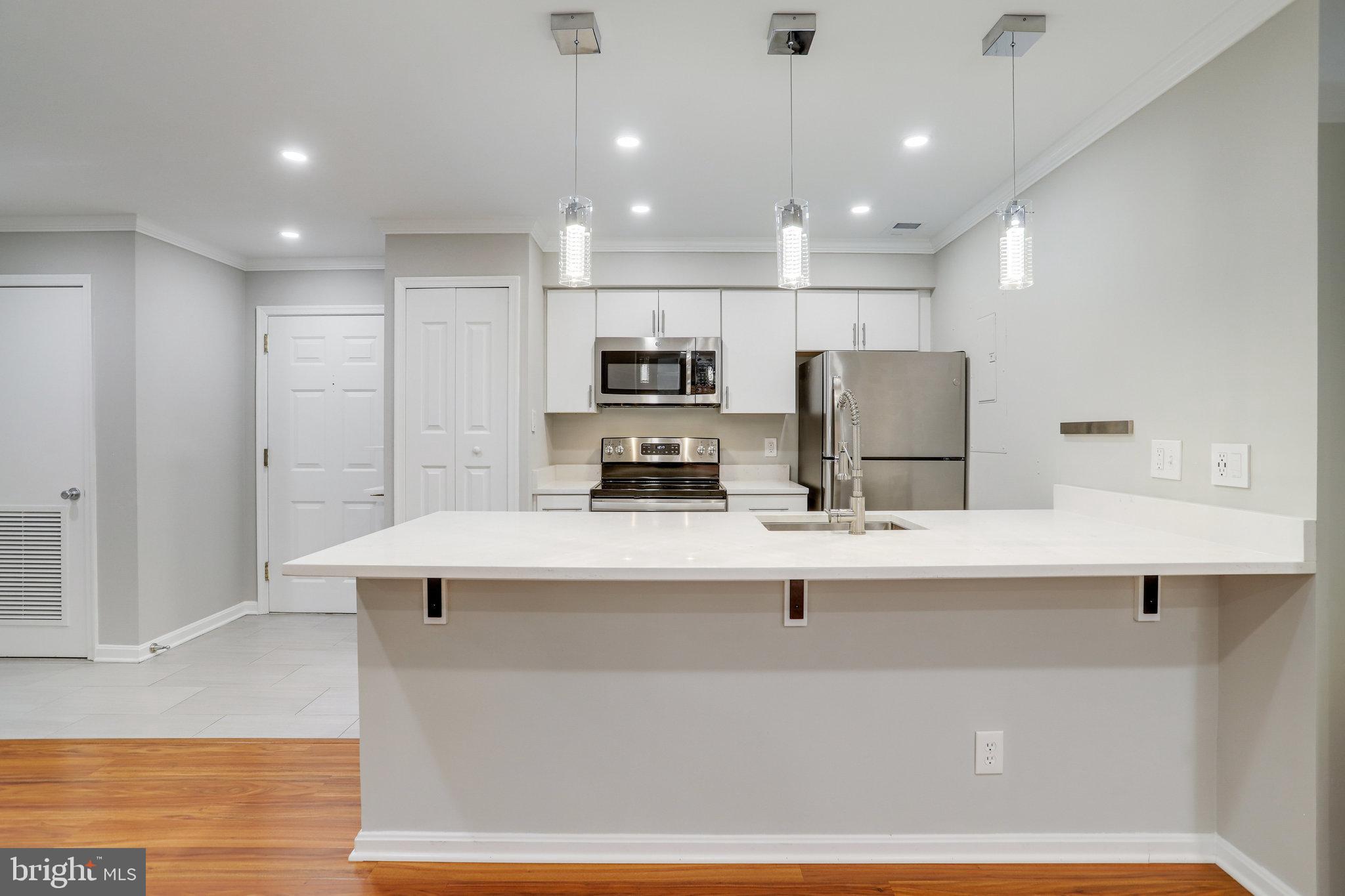 SUMMERWALK - Residential Lease