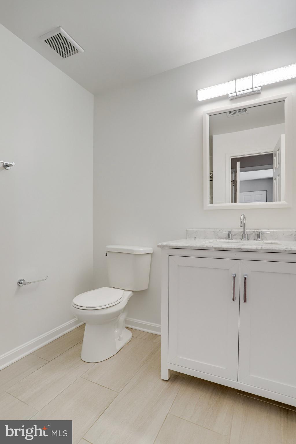 SUMMERWALK - Residential Lease