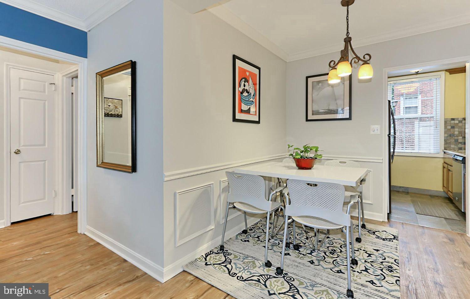 ARLINGTON OAKS - Residential Lease