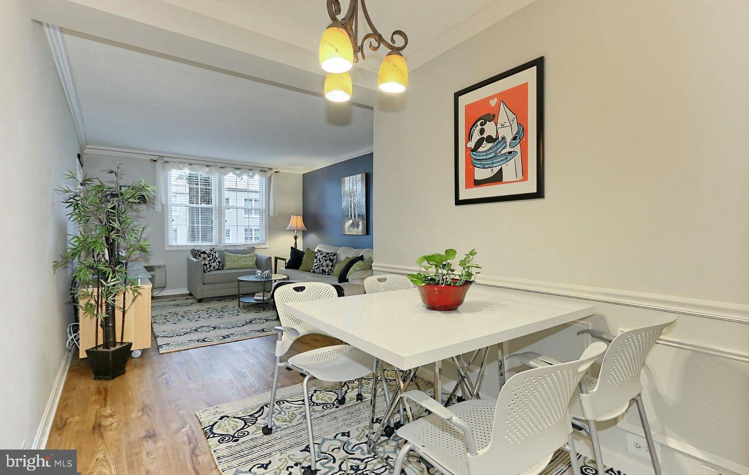 ARLINGTON OAKS - Residential Lease