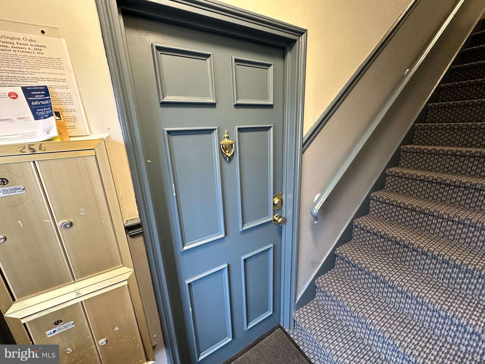 256 N THOMAS STREET 256-1