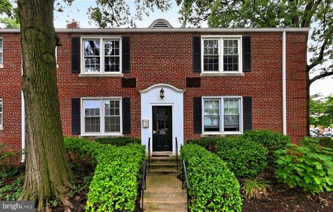 256 N THOMAS STREET 256-1 ARLINGTON VA 22203