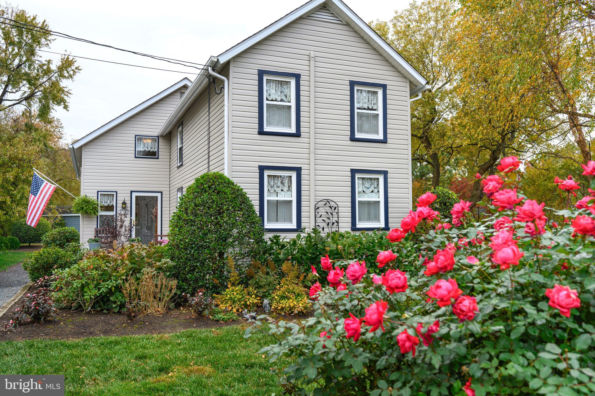 ROCK HALL - Residential