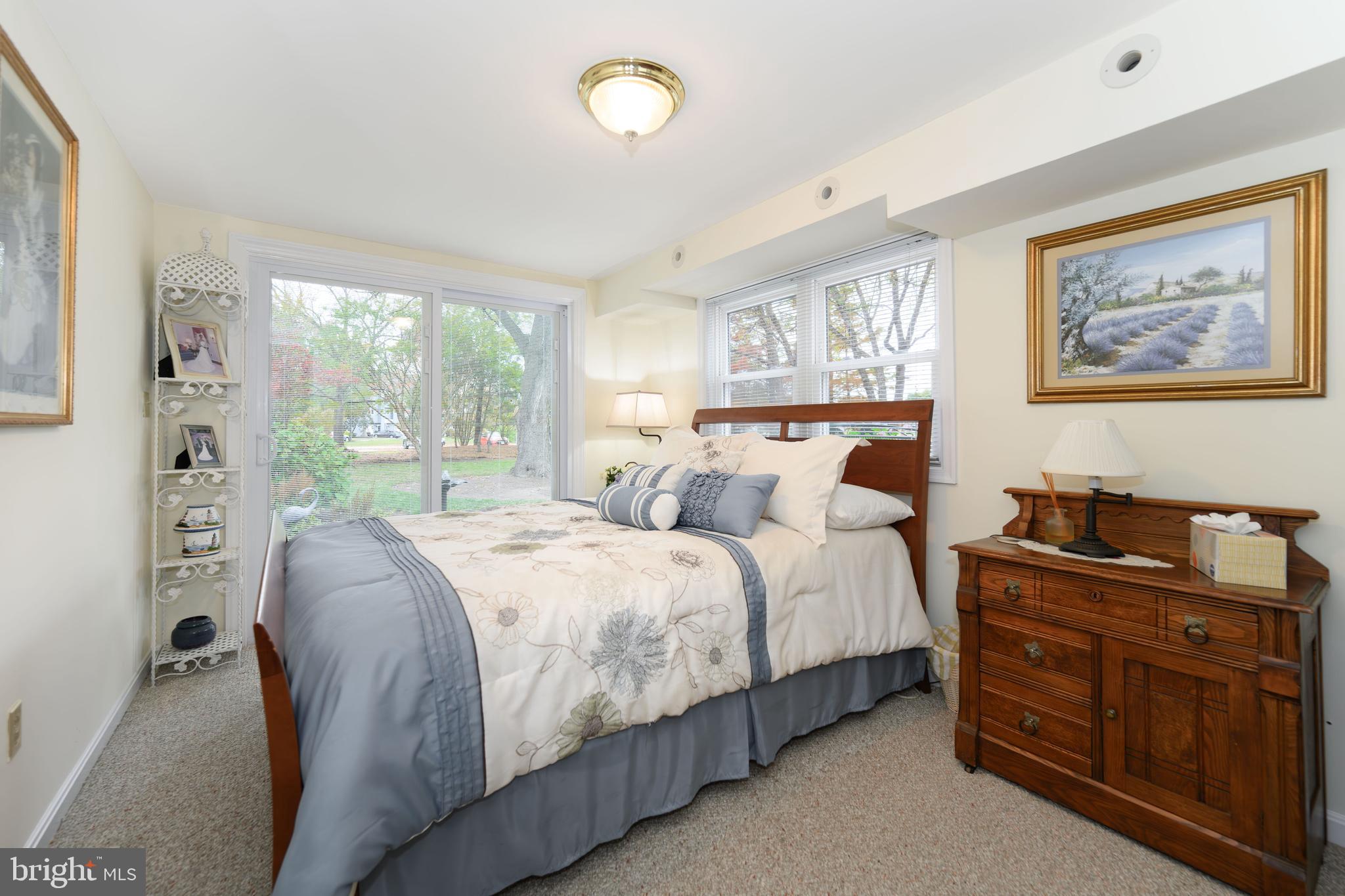 ROCK HALL - Residential