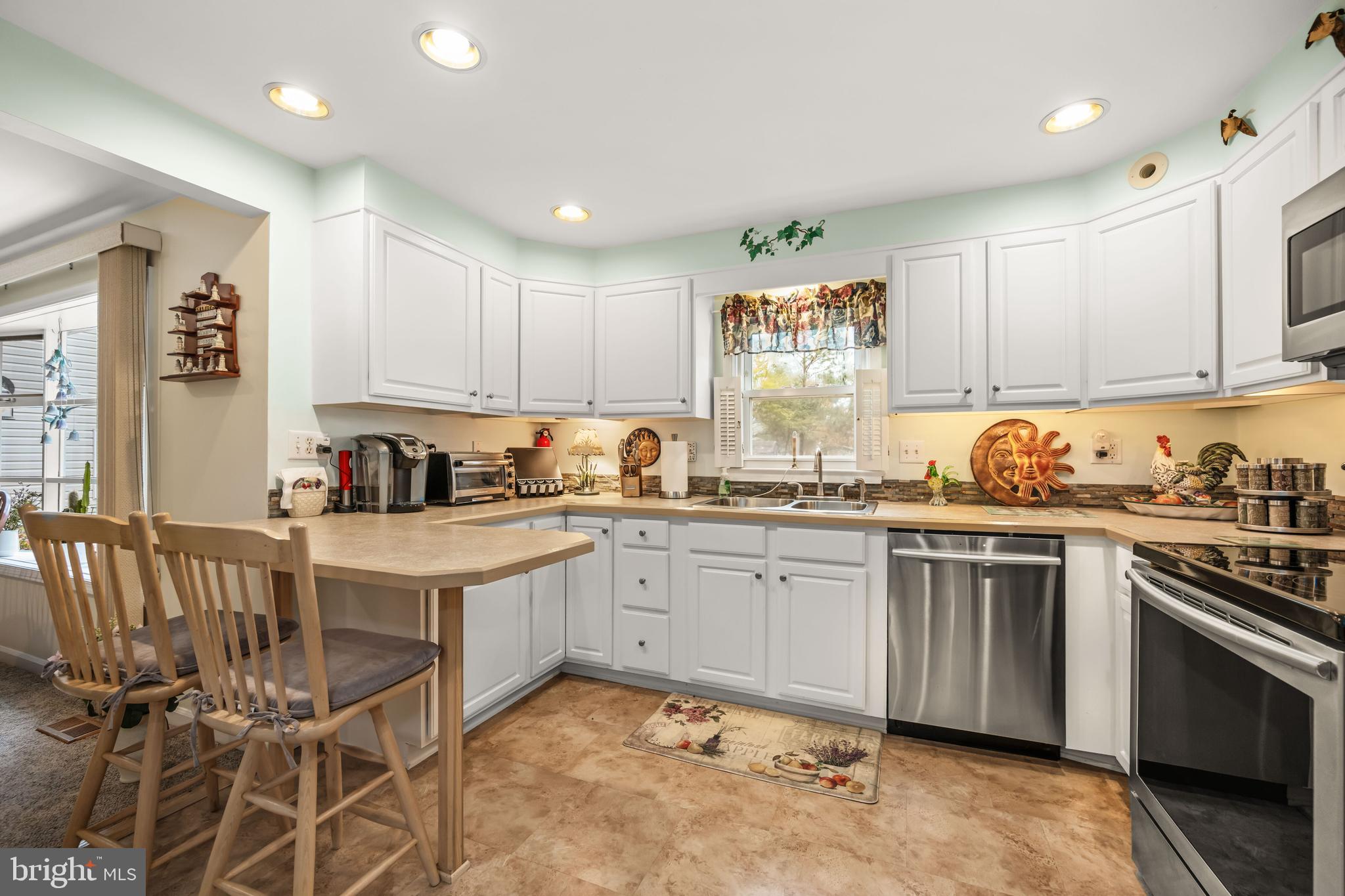 ROCK HALL - Residential