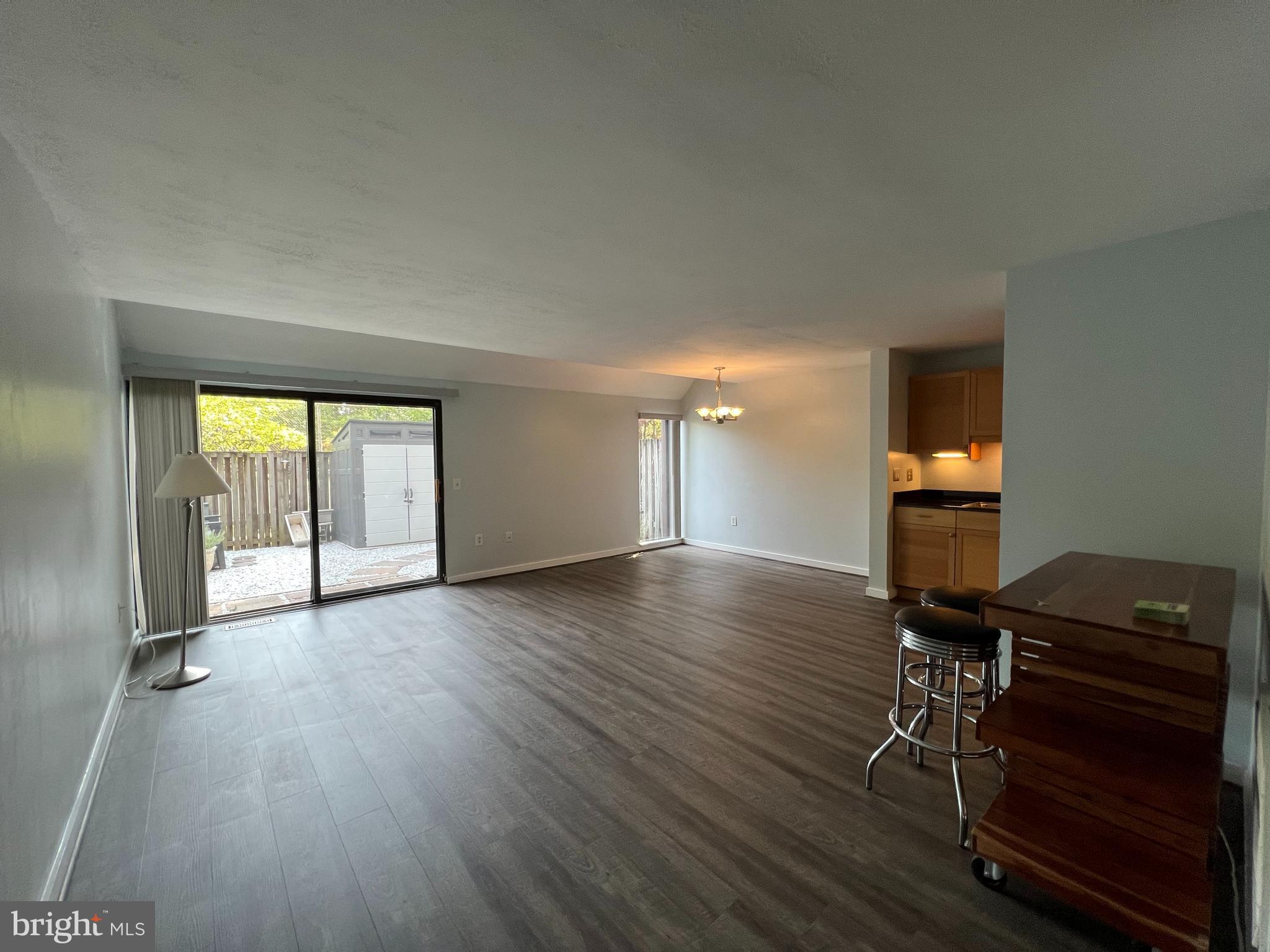 COLD SPRING NEWTOWN - Residential Lease