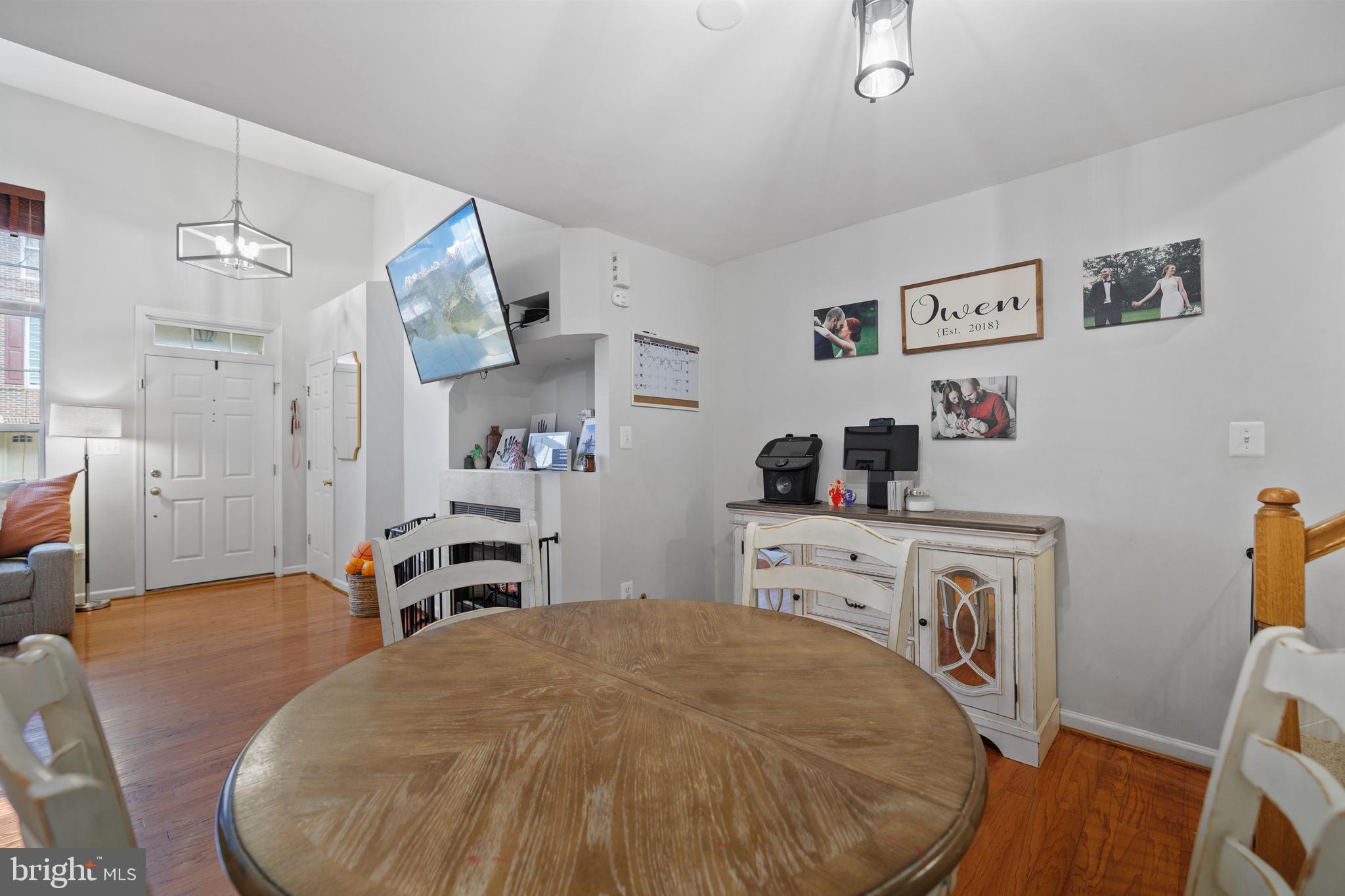 CAMERON STATION - Residential