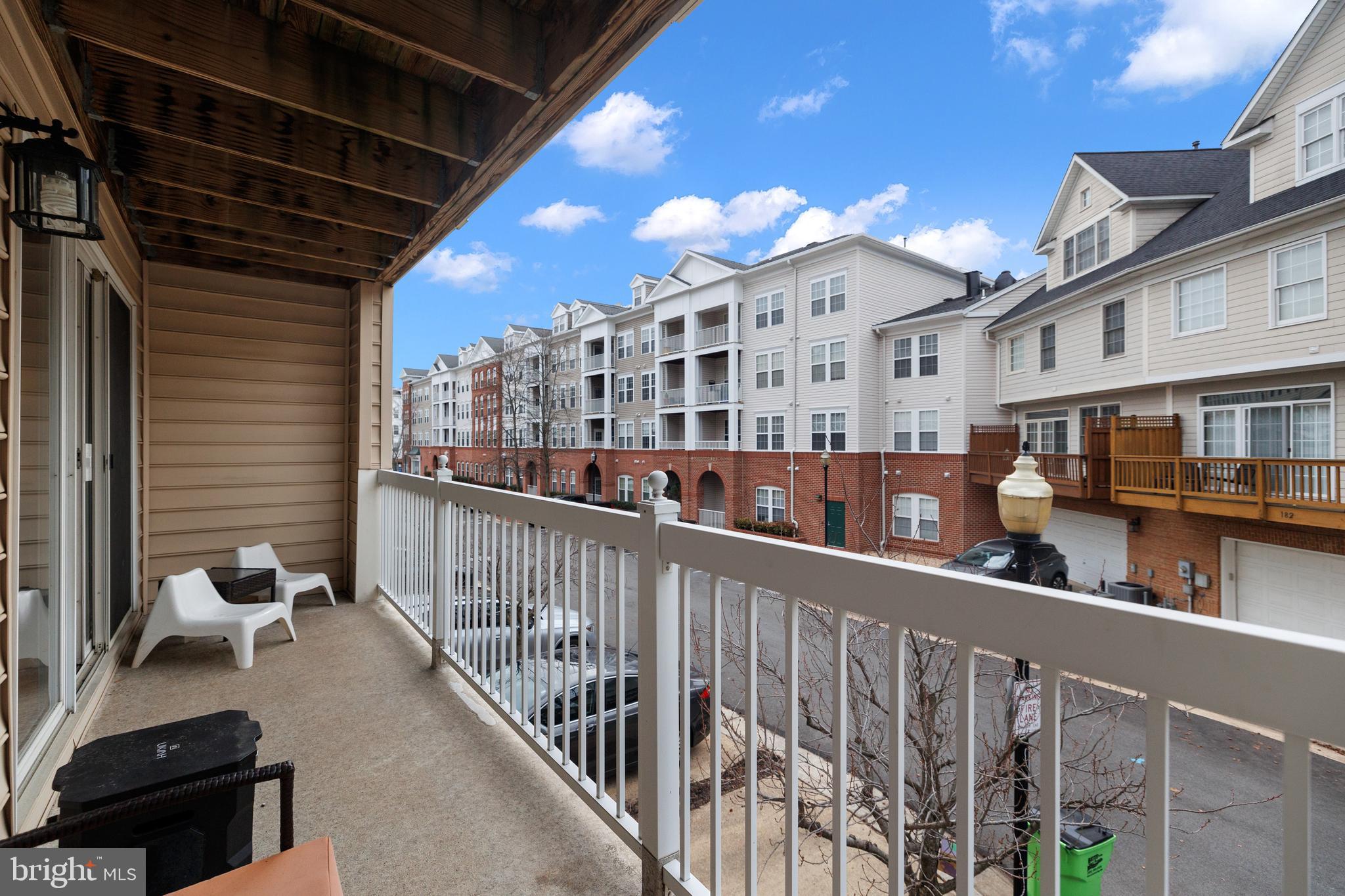 CAMERON STATION - Residential