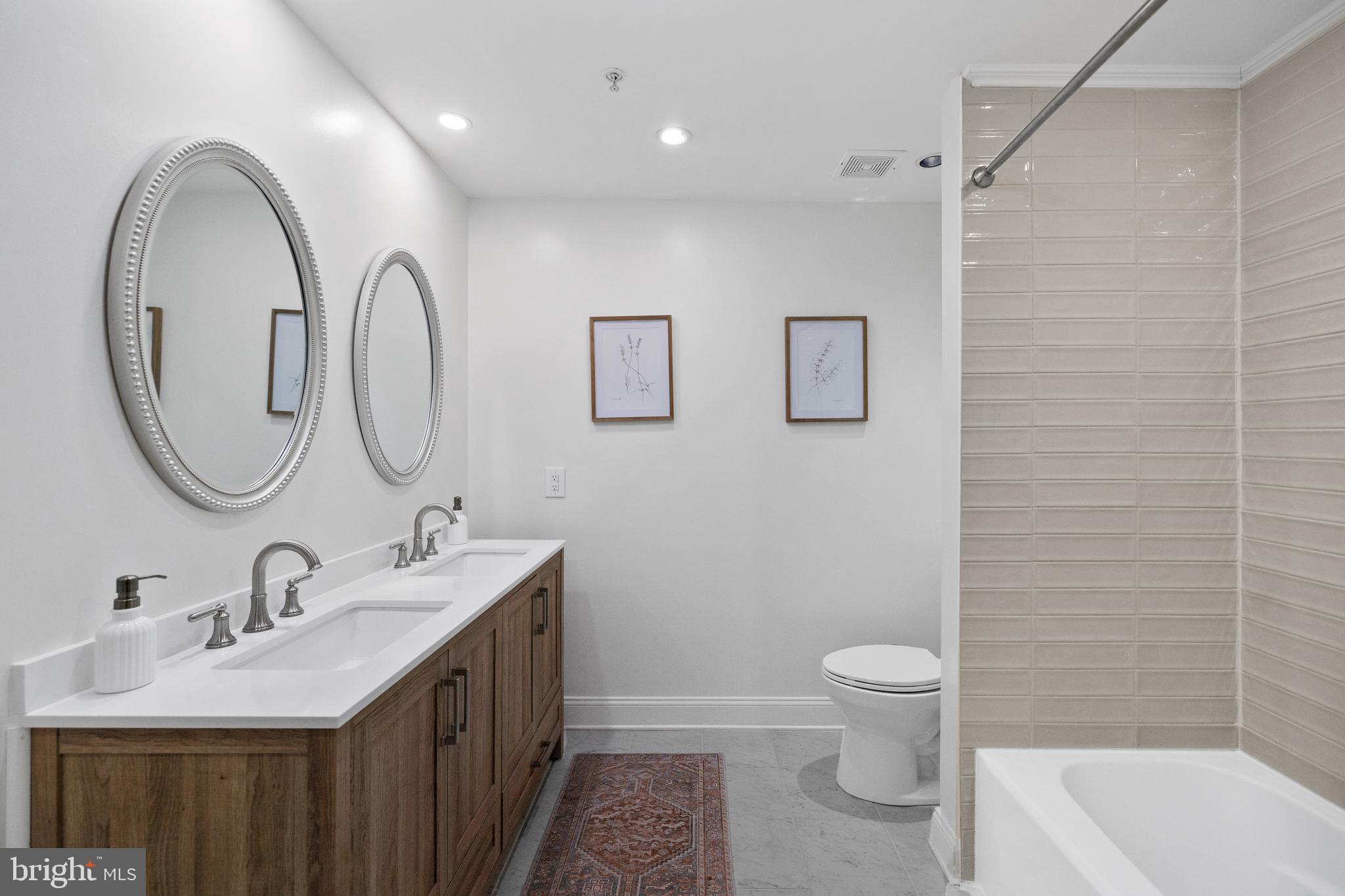 CAMERON STATION - Residential