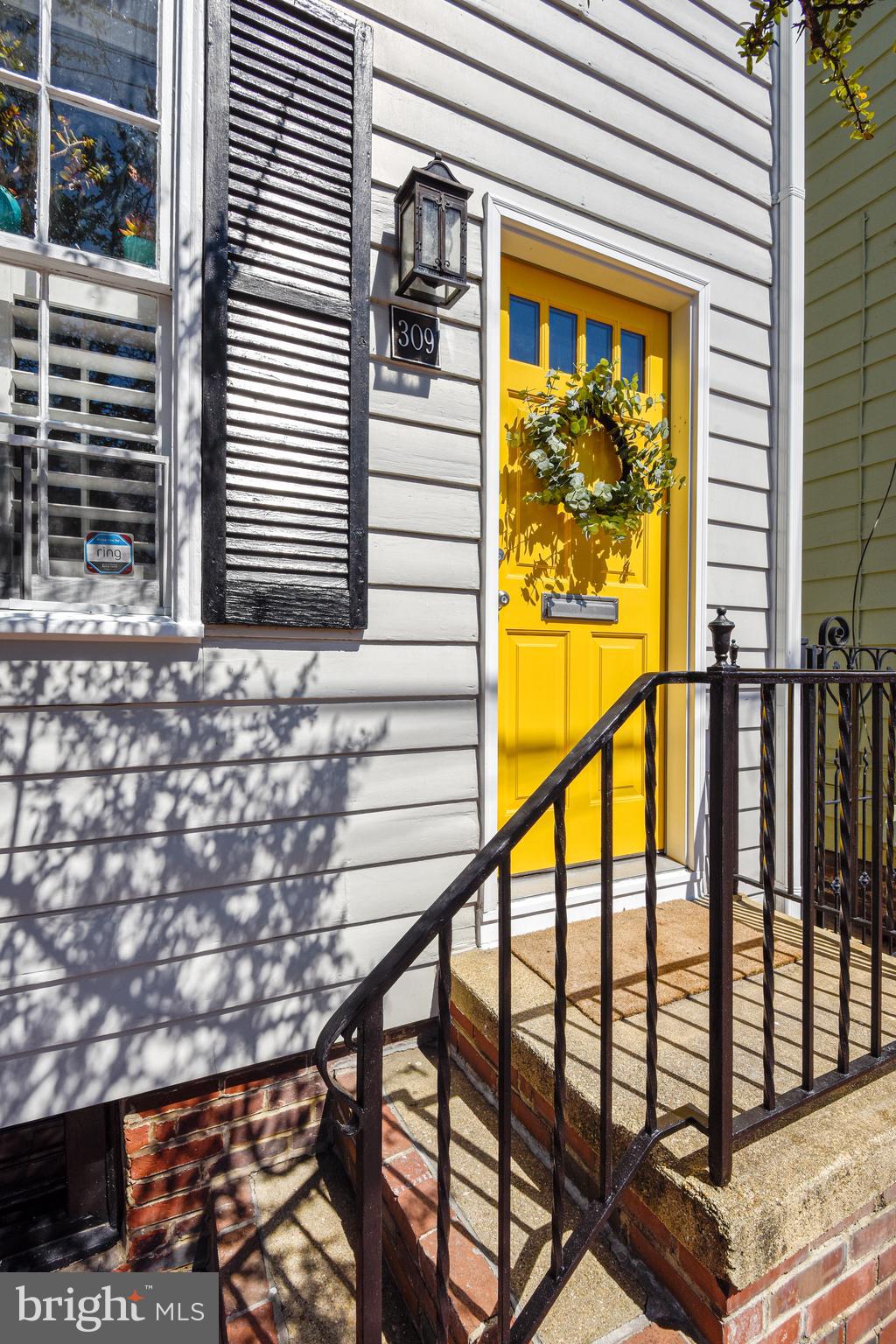 OLD TOWN ALEXANDRIA - Residential