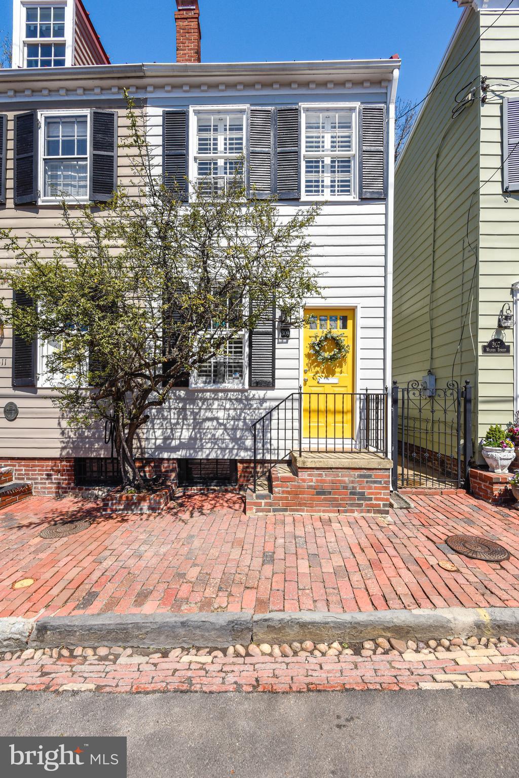 OLD TOWN ALEXANDRIA - Residential