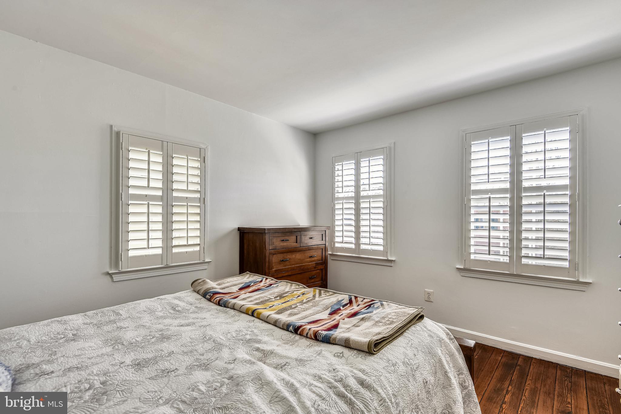 OLD TOWN ALEXANDRIA - Residential