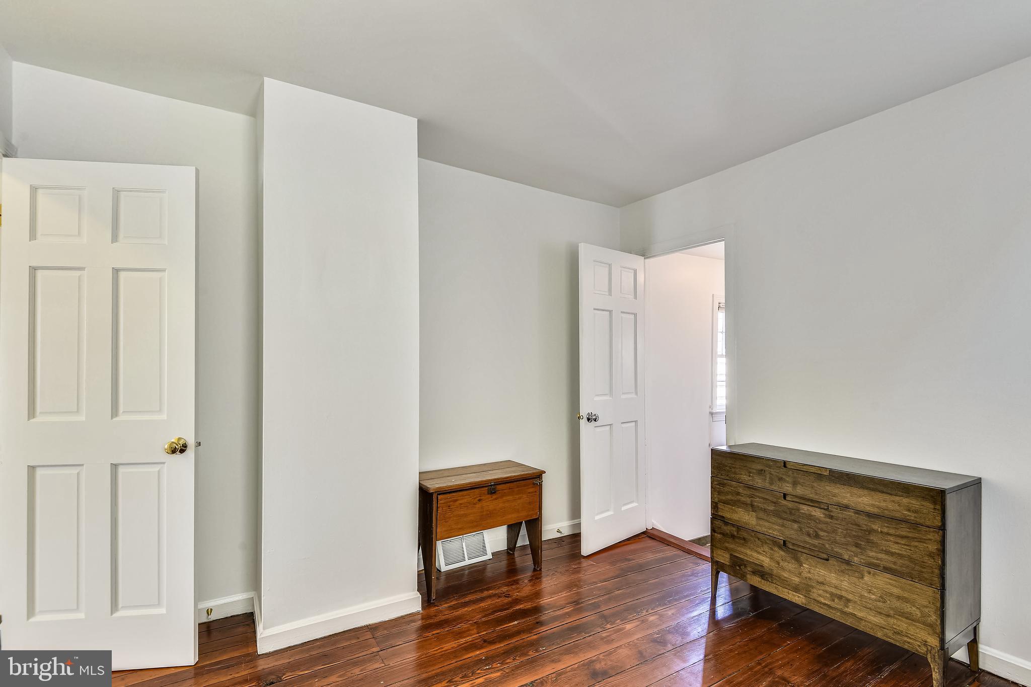 OLD TOWN ALEXANDRIA - Residential