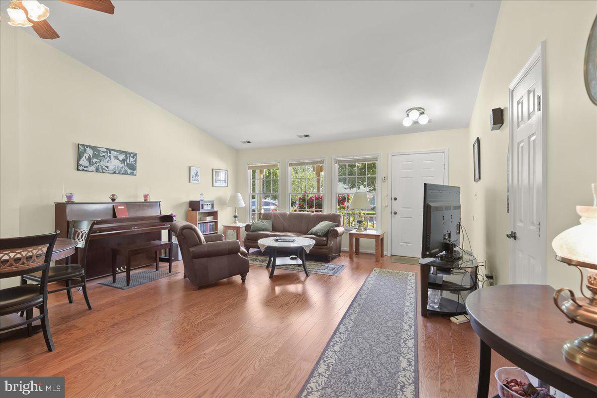 HERITAGE HARBOUR - Residential