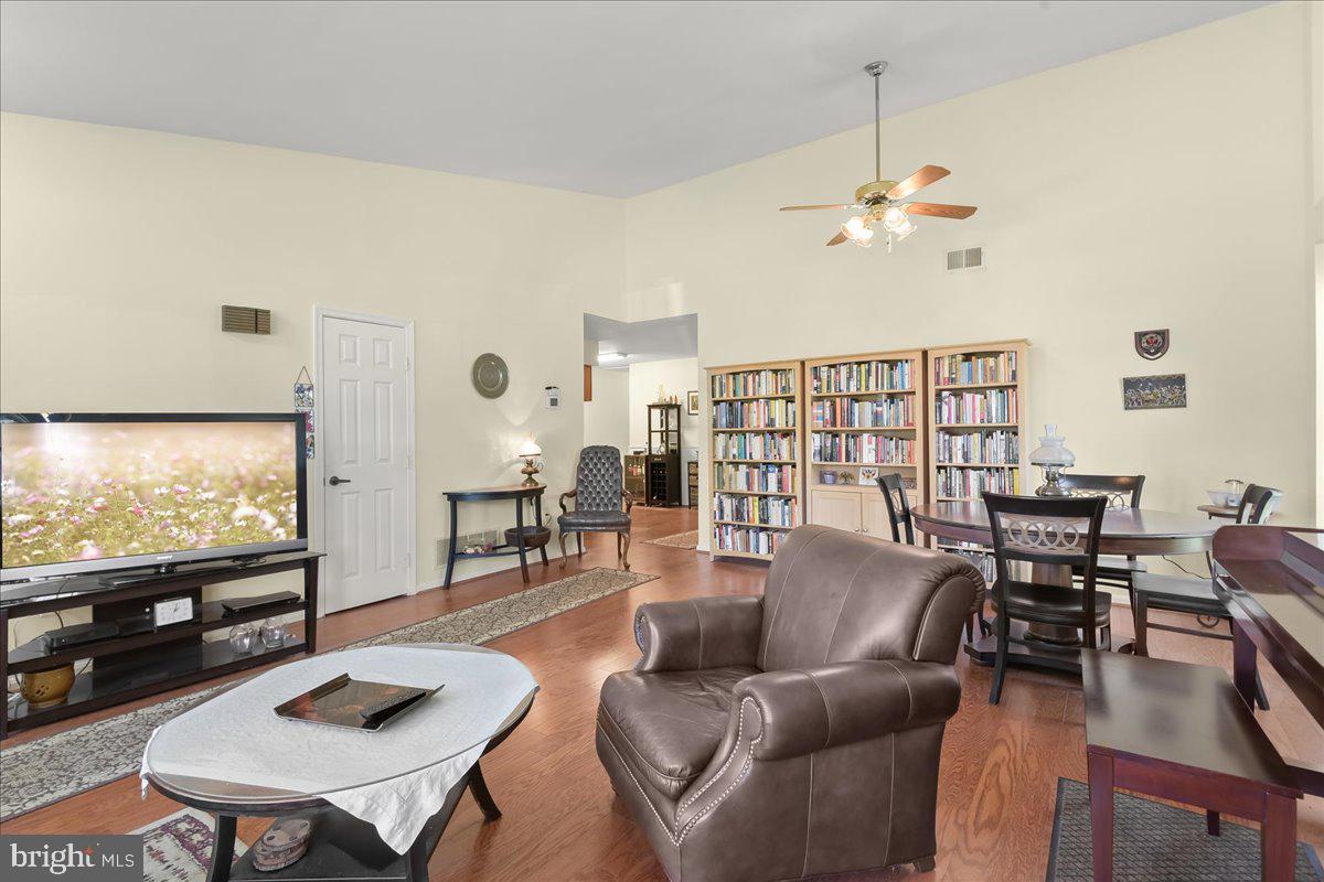 HERITAGE HARBOUR - Residential