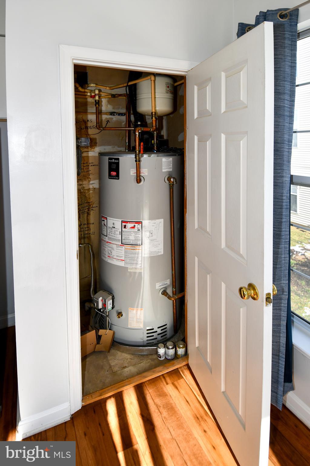 FOUNDERS WALK - Residential Lease