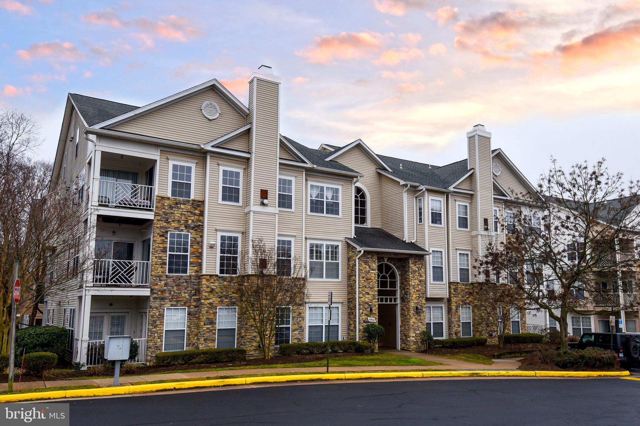 FOUNDERS WALK - Residential Lease