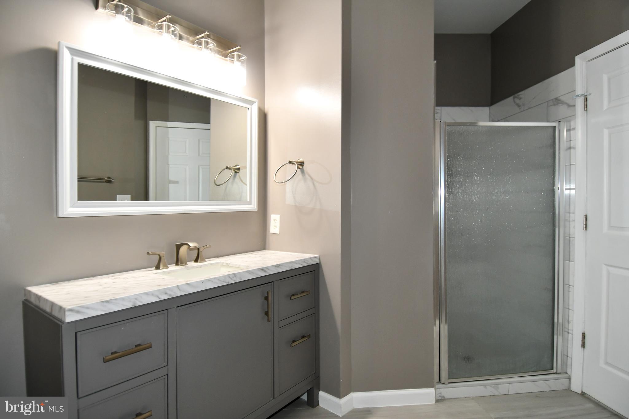 FOUNDERS WALK - Residential Lease