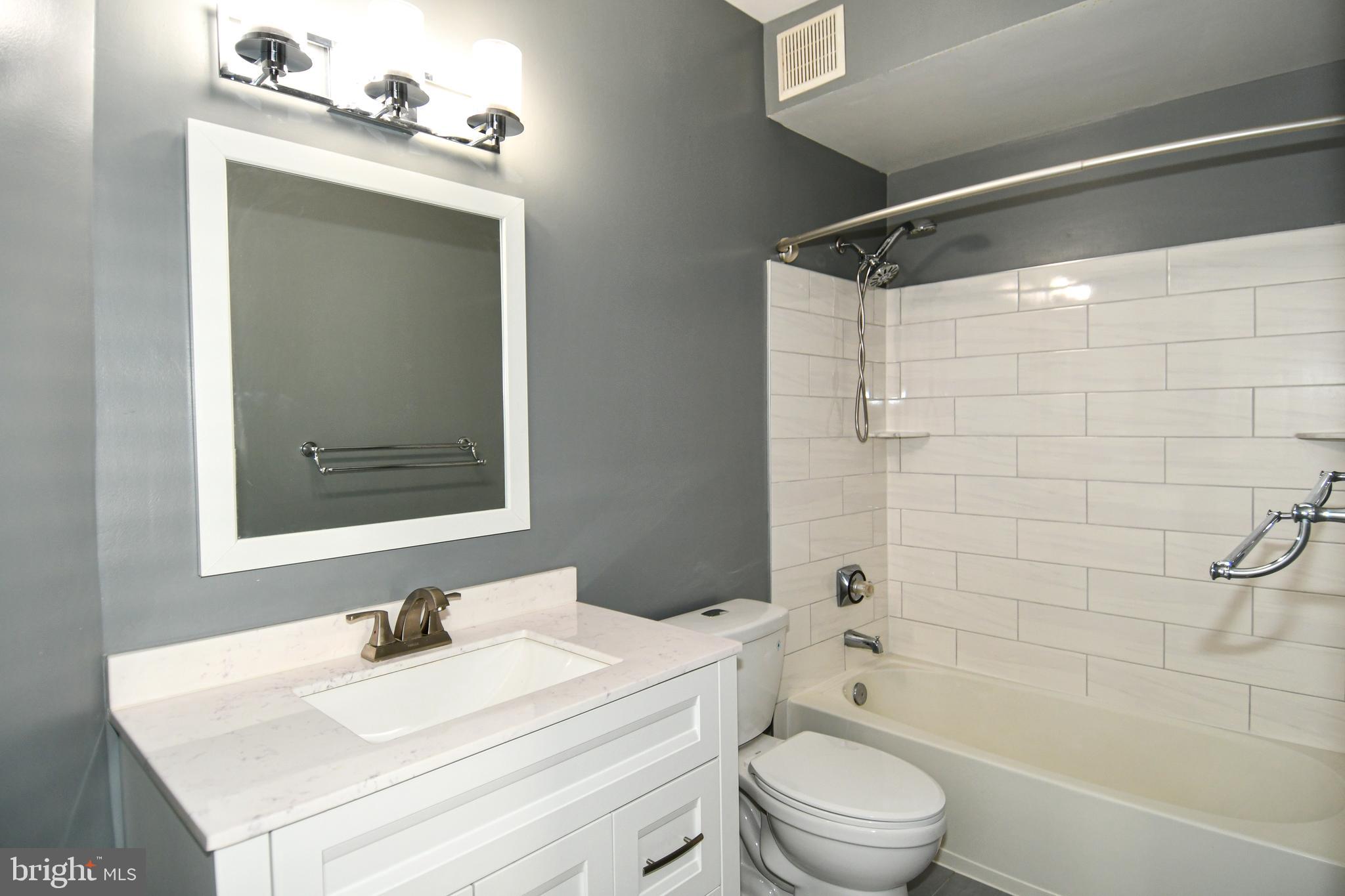 FOUNDERS WALK - Residential Lease