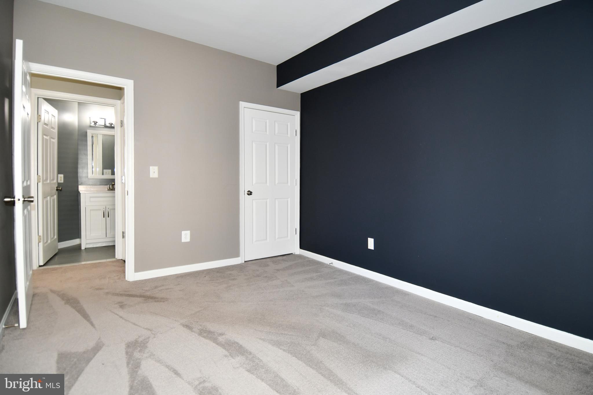 FOUNDERS WALK - Residential Lease