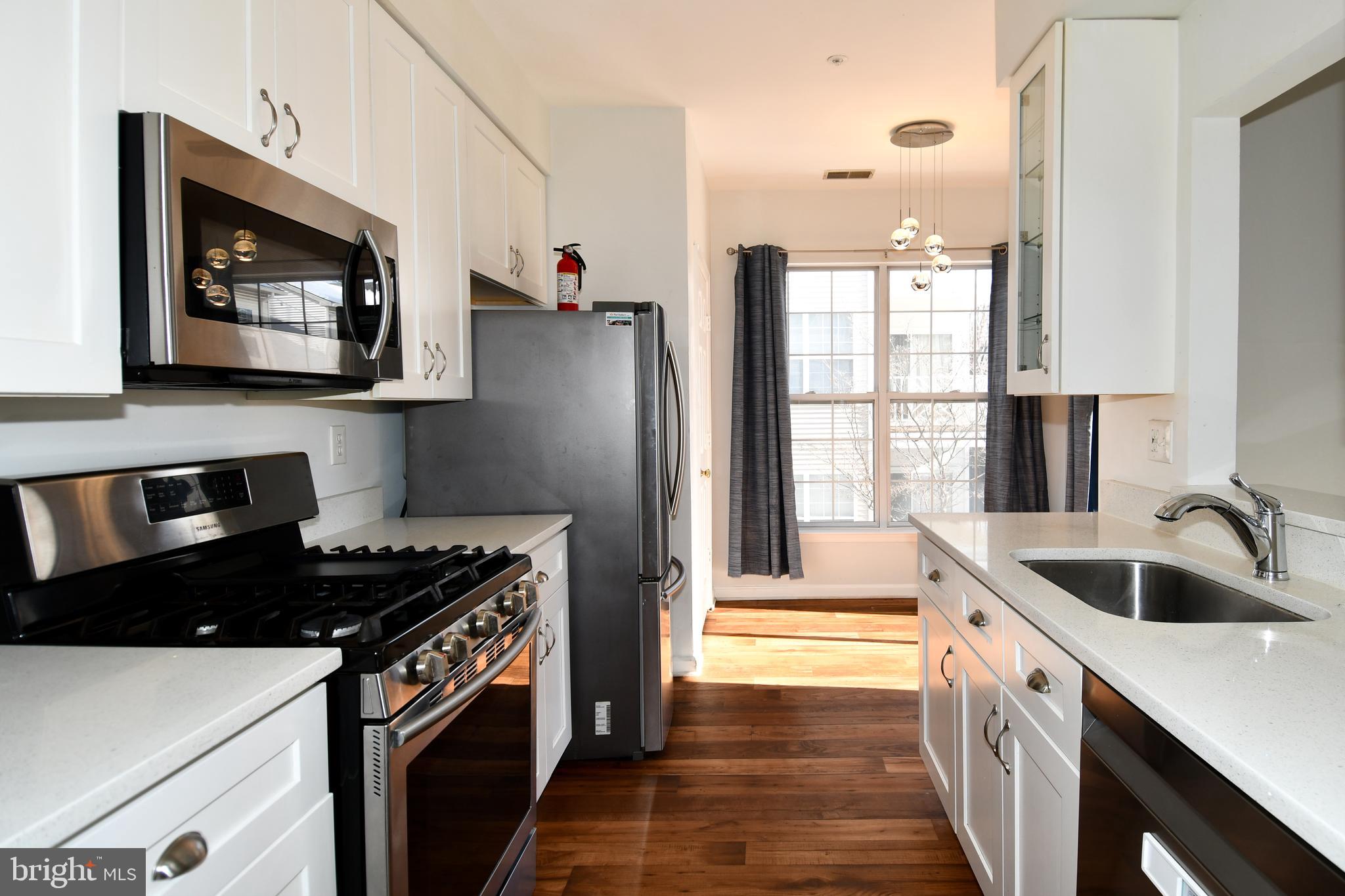 FOUNDERS WALK - Residential Lease