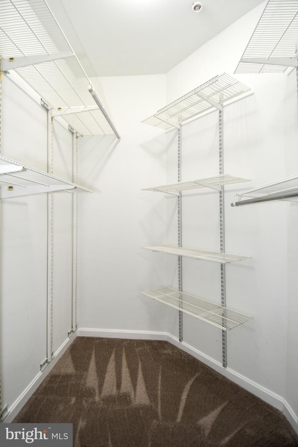 FOUNDERS WALK - Residential Lease