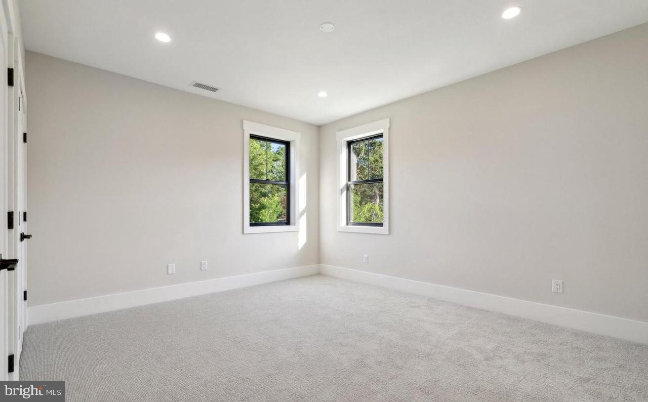 BLUE BELL - Residential