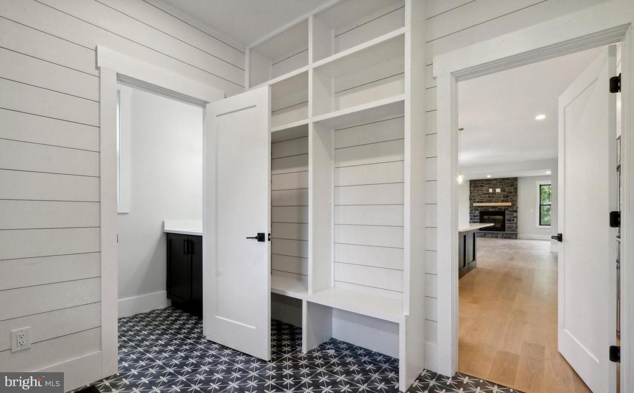 BLUE BELL - Residential