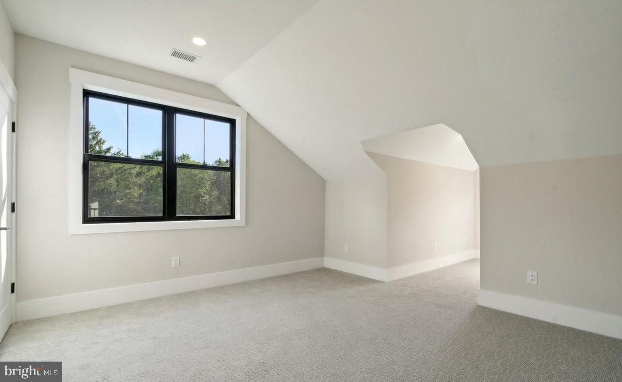 BLUE BELL - Residential
