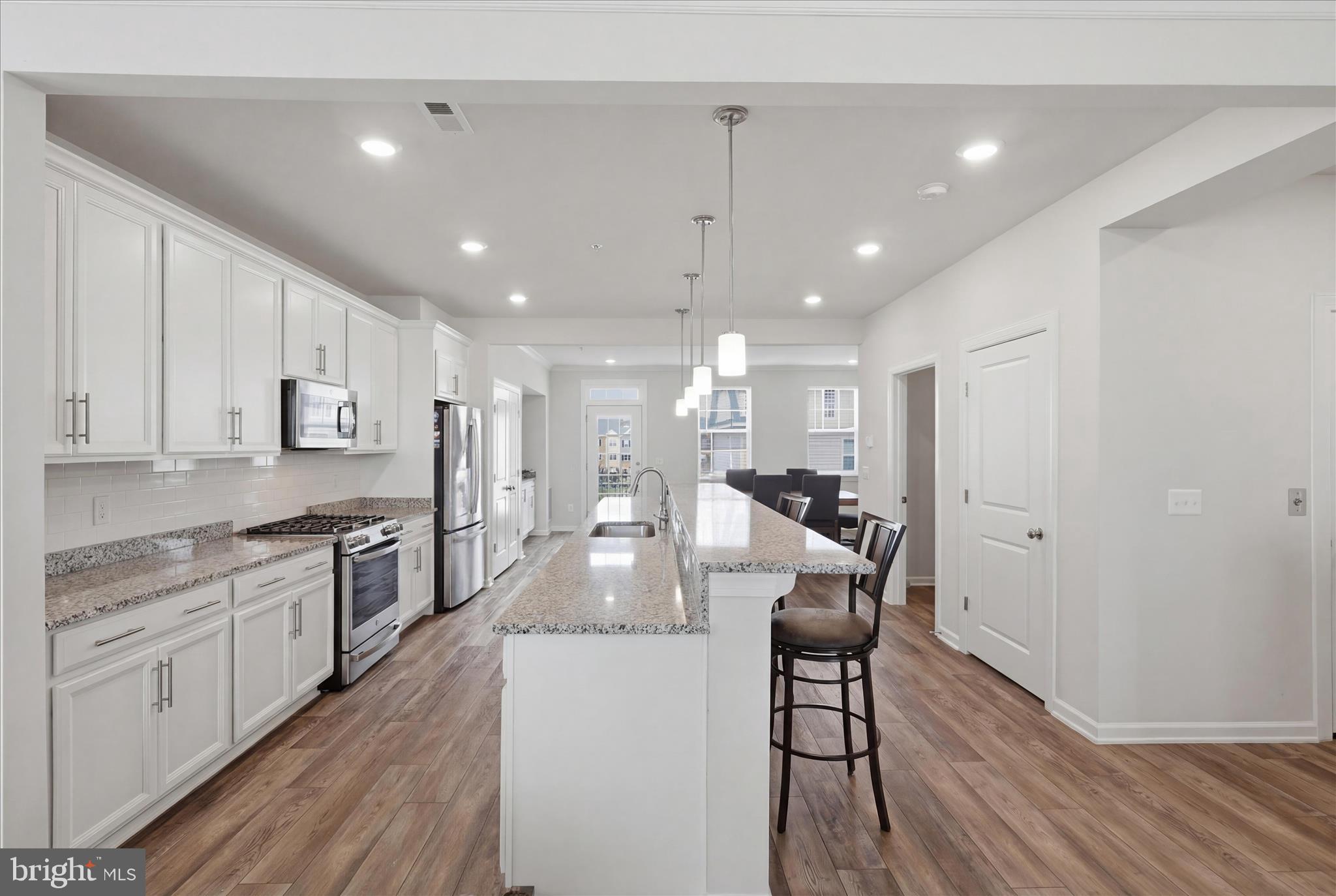 WESTVIEW SOUTH - Residential