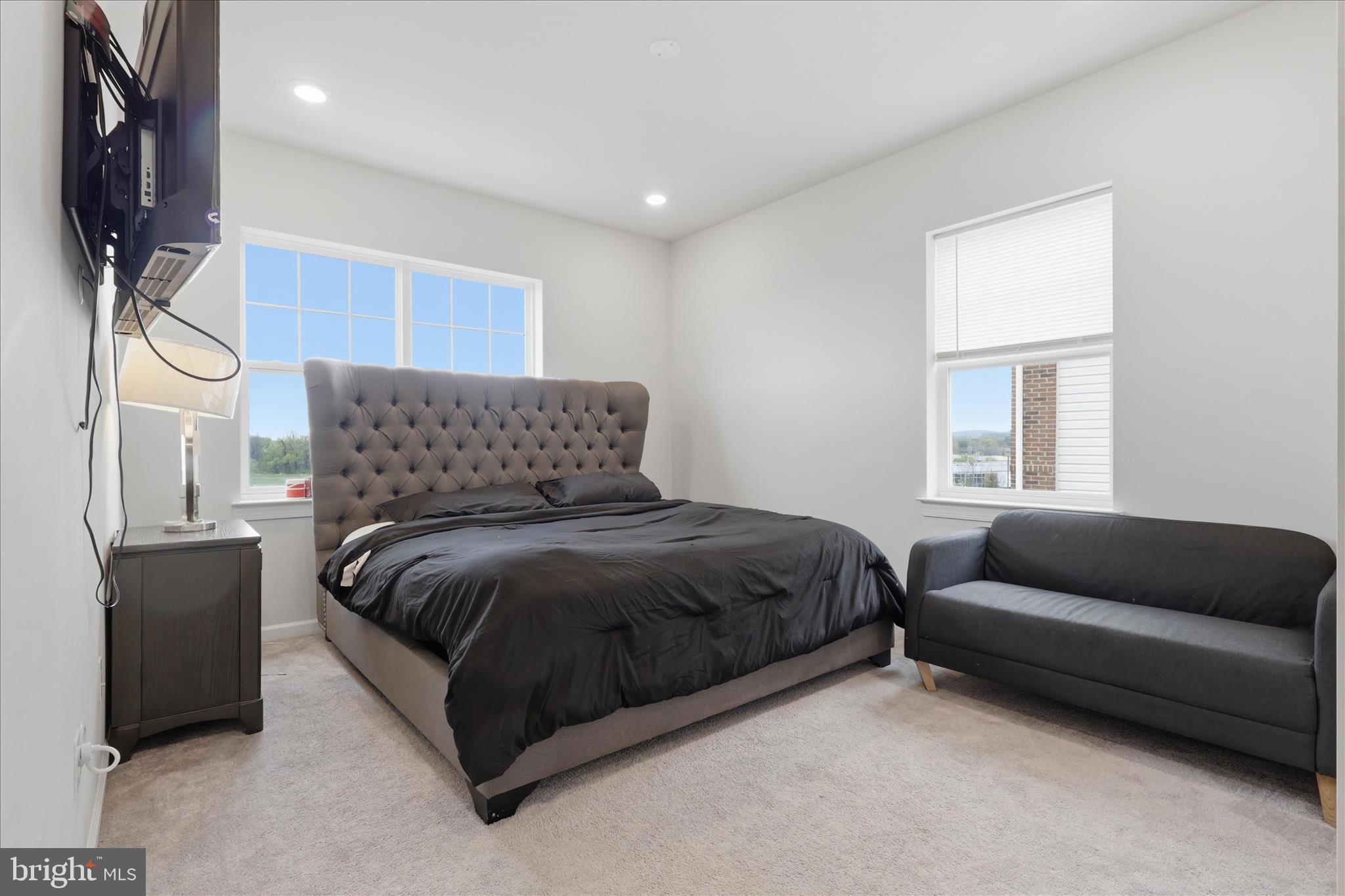 WESTVIEW SOUTH - Residential