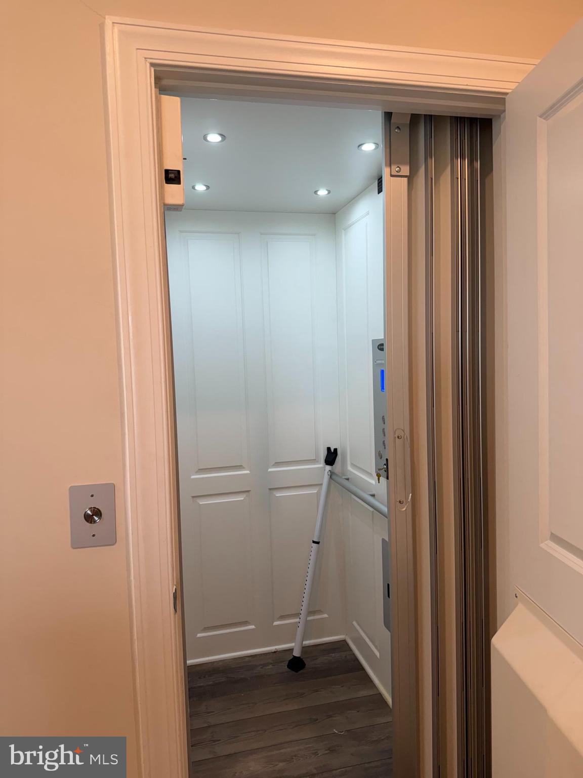 WESTVIEW SOUTH - Residential