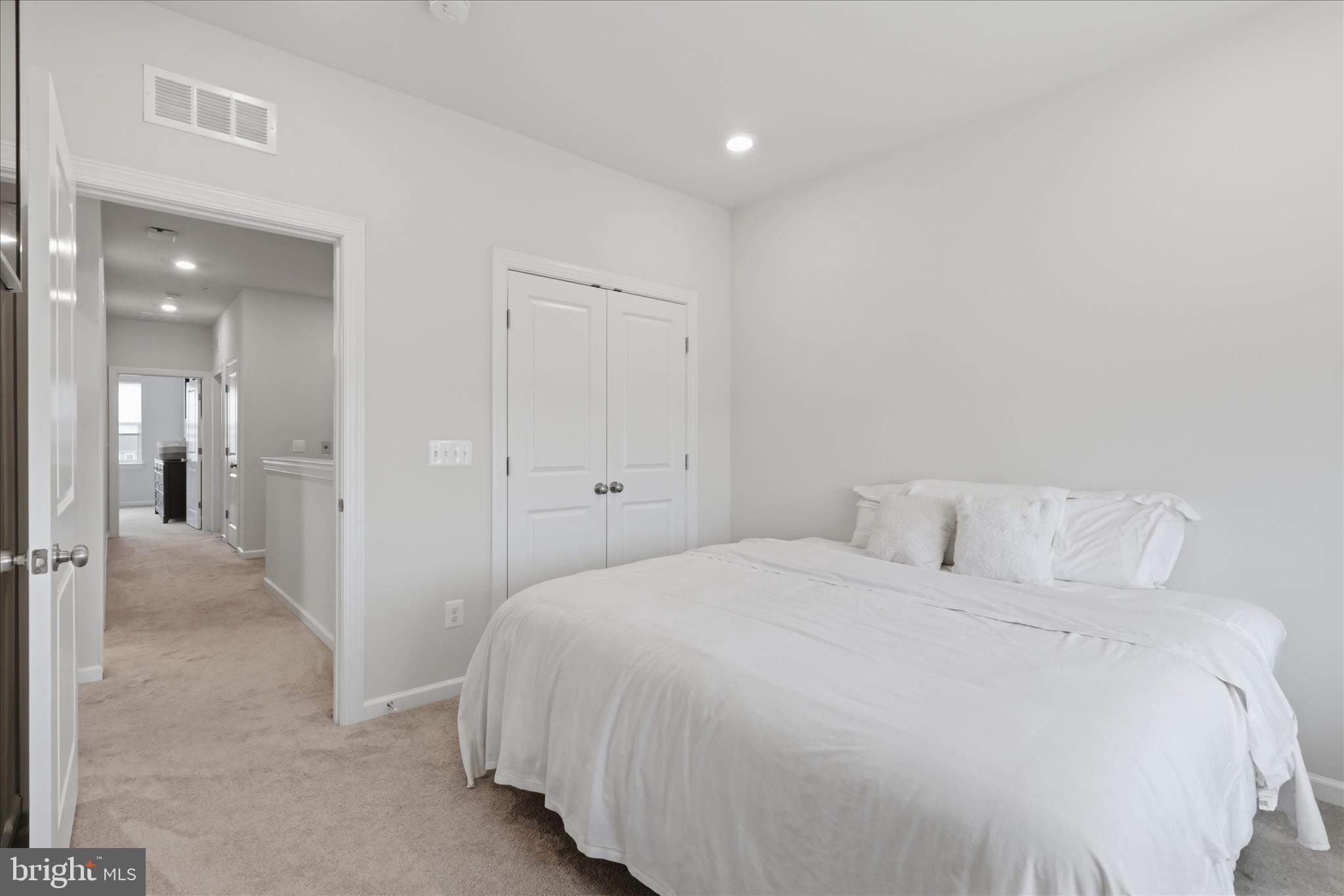 WESTVIEW SOUTH - Residential