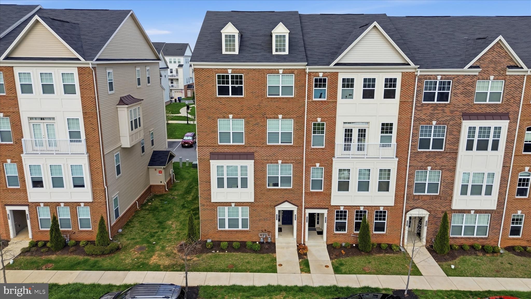 WESTVIEW SOUTH - Residential