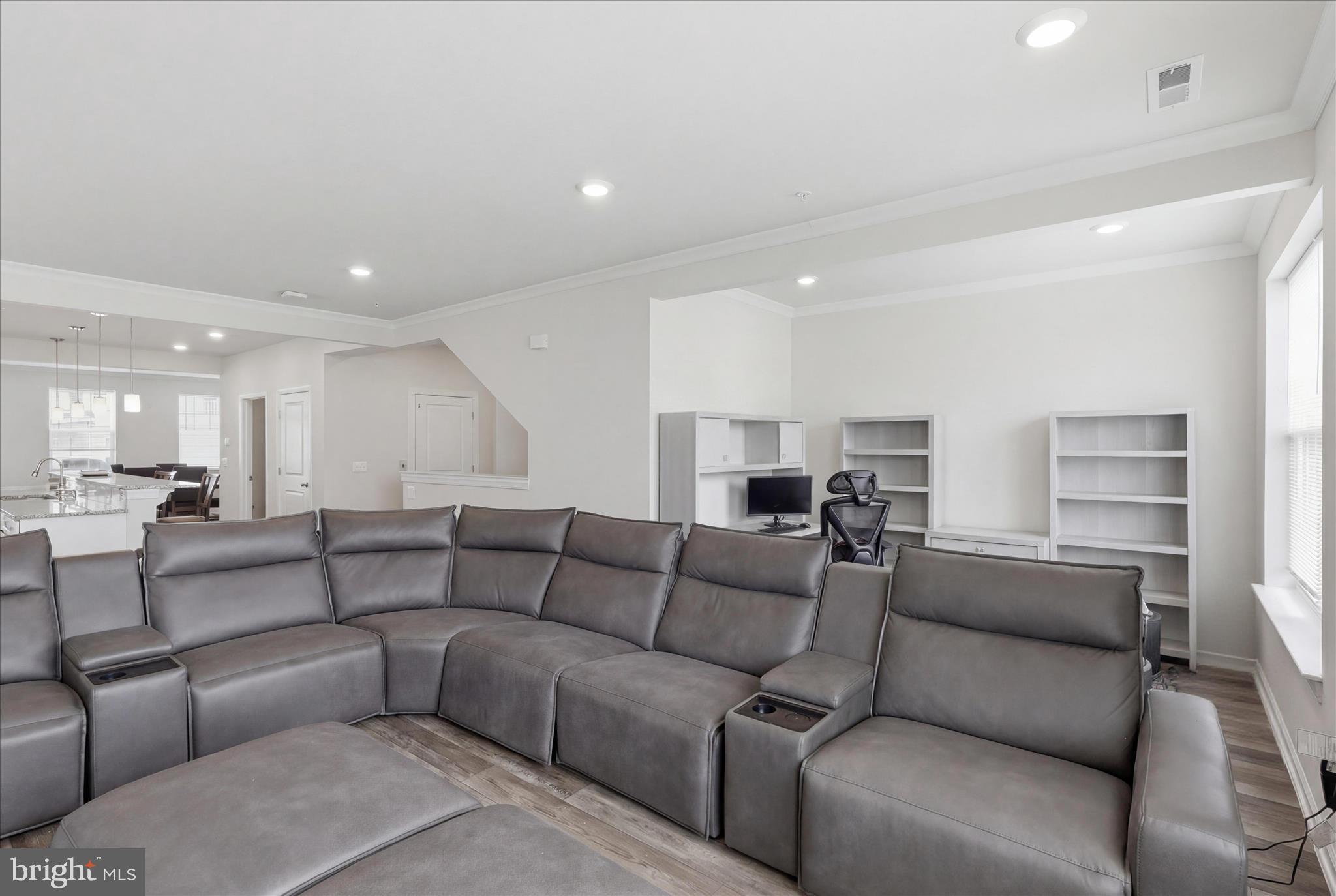 WESTVIEW SOUTH - Residential