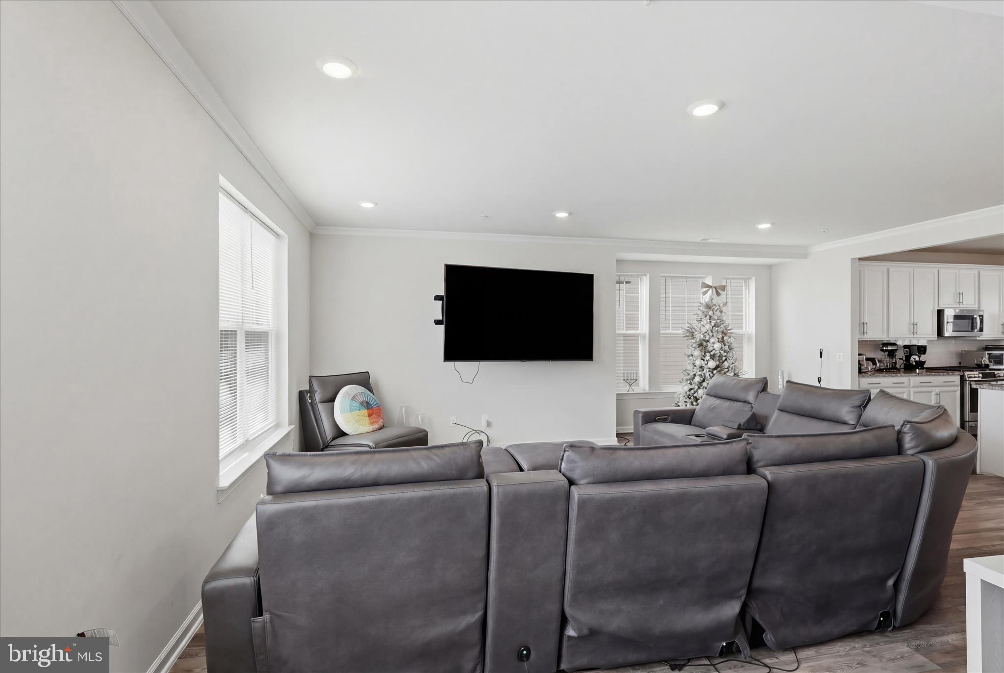 WESTVIEW SOUTH - Residential