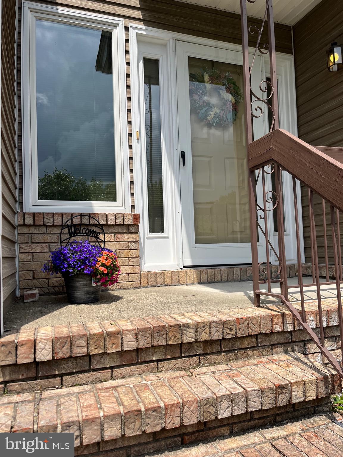 34 EDGEFIELD DRIVE