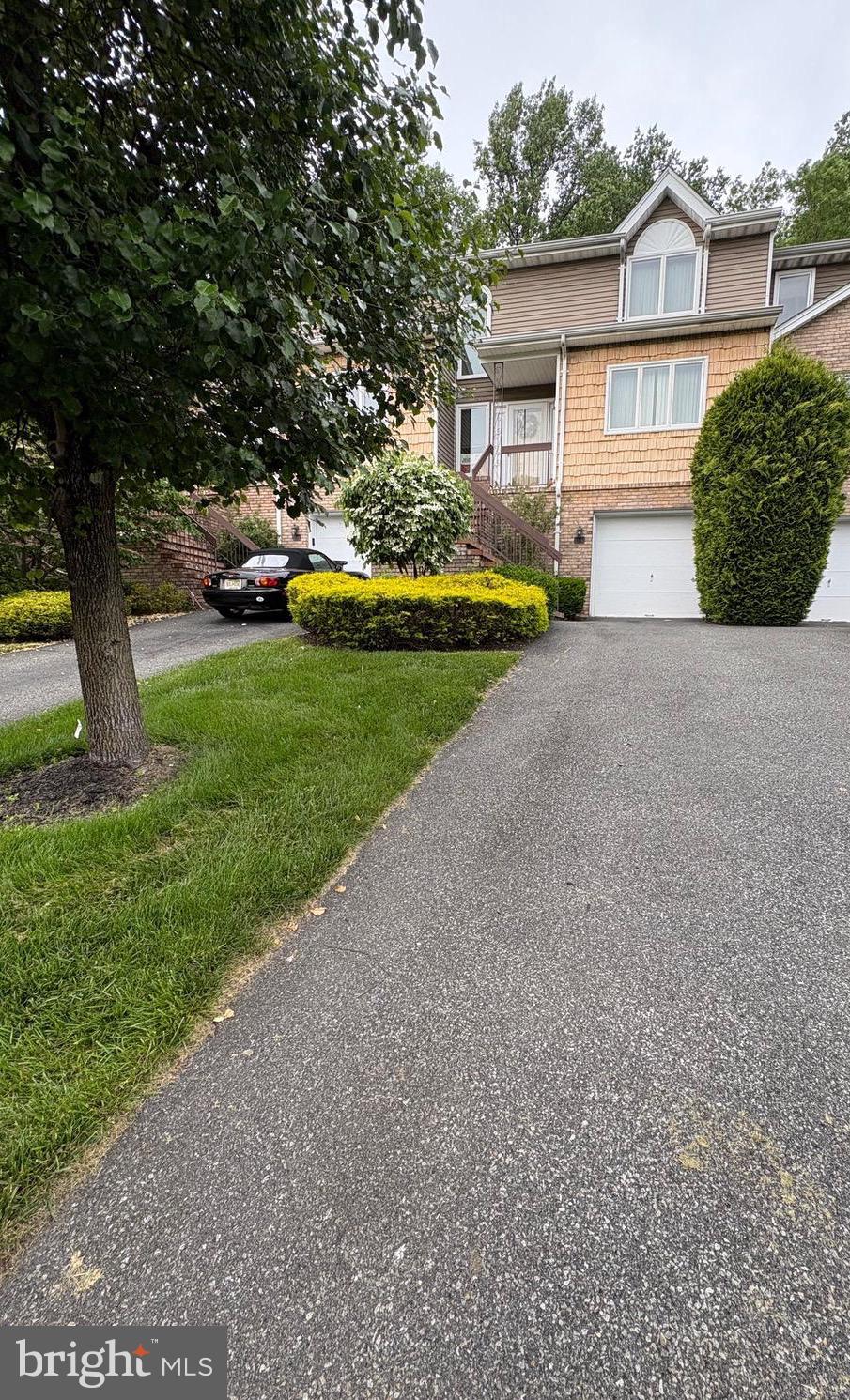 34 EDGEFIELD DRIVE