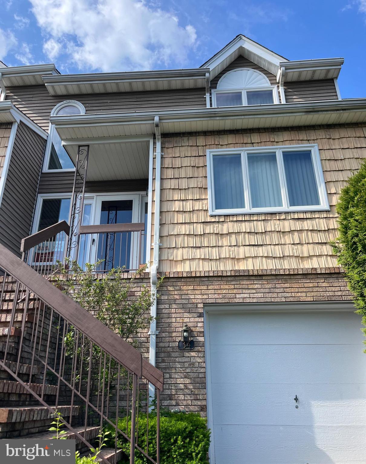 34 EDGEFIELD DRIVE