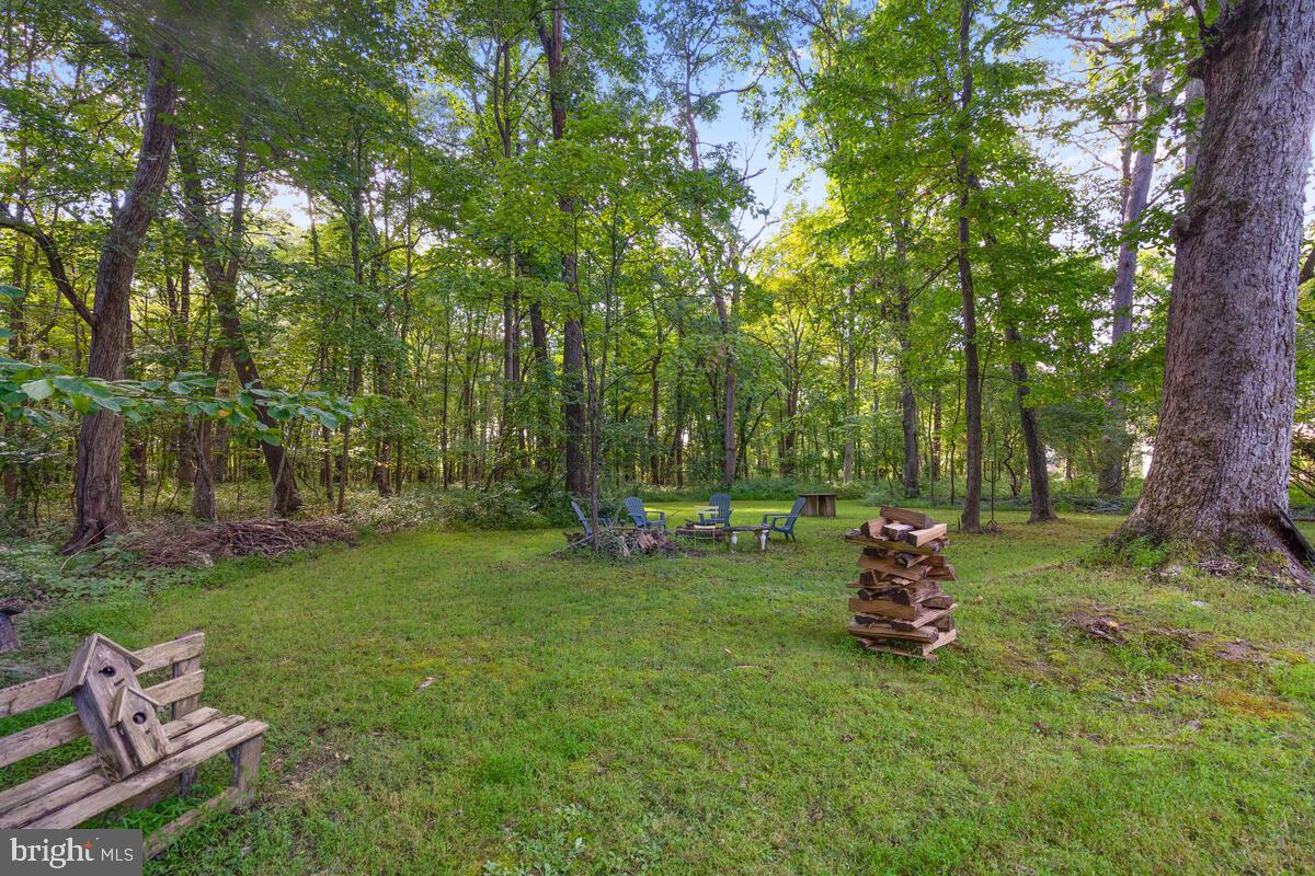 LAYTONSVILLE OUTSIDE - Residential