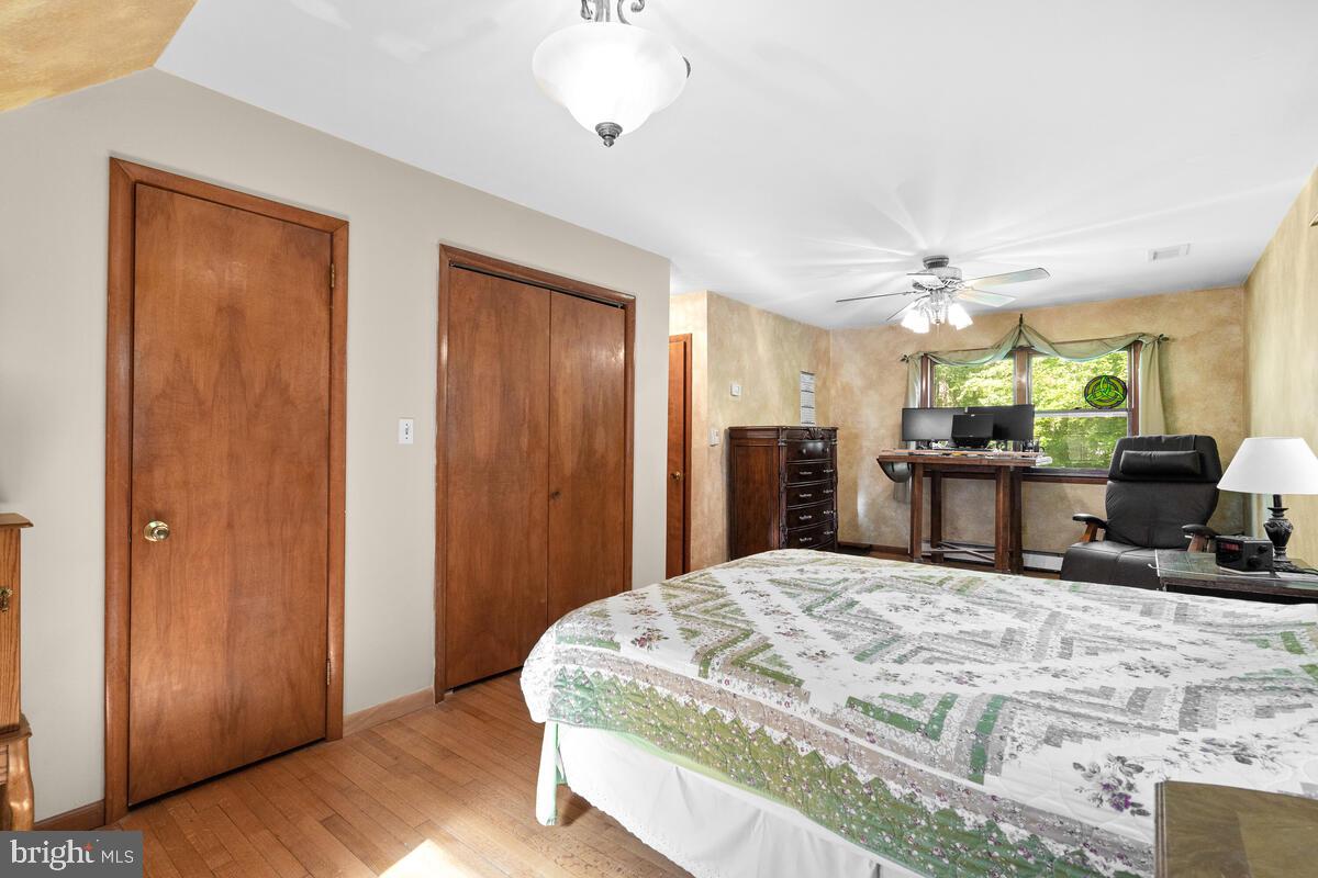 LAYTONSVILLE OUTSIDE - Residential