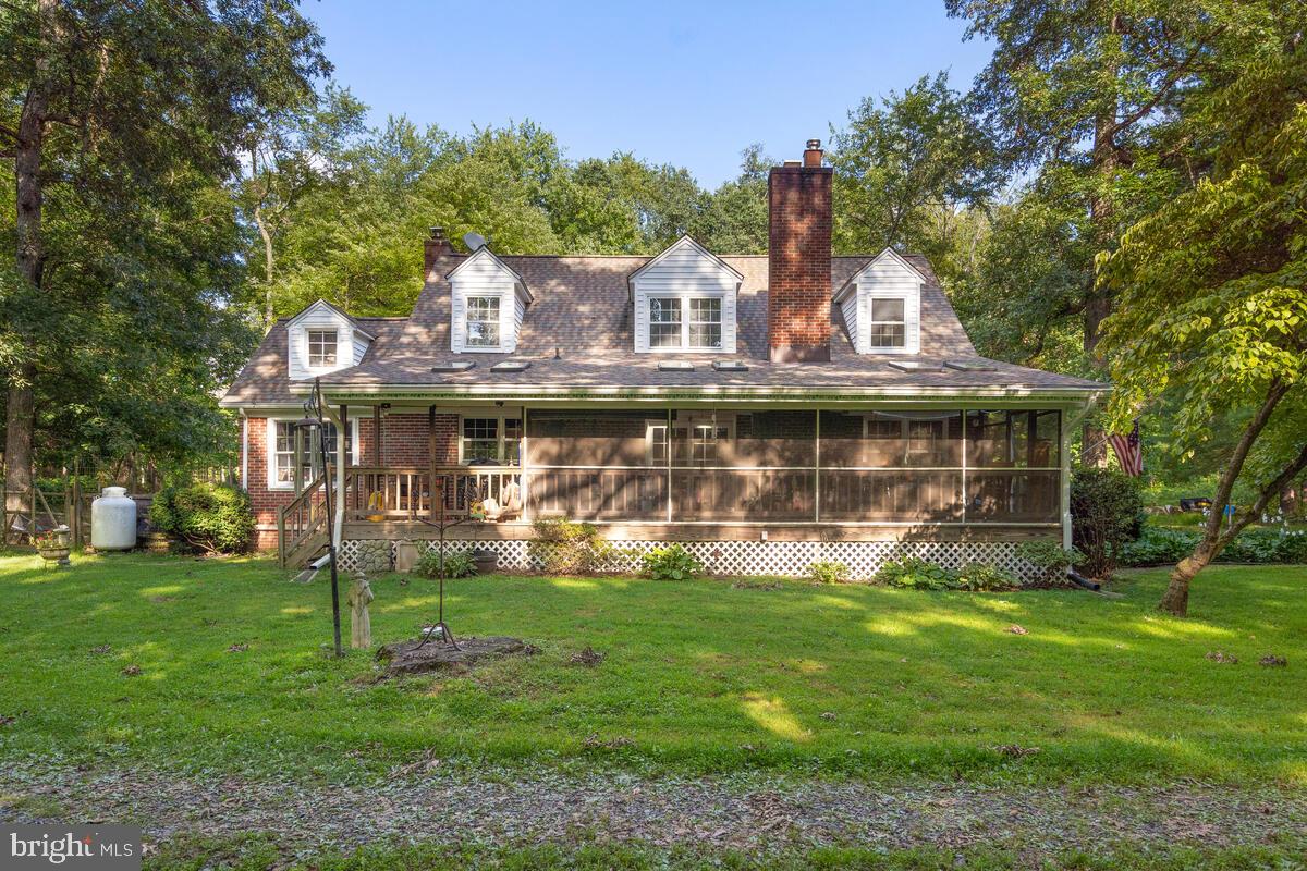 LAYTONSVILLE OUTSIDE - Residential