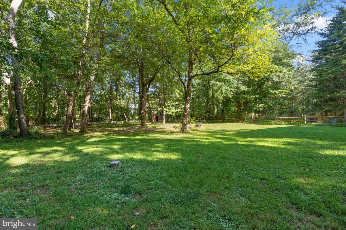 LAYTONSVILLE OUTSIDE - Residential