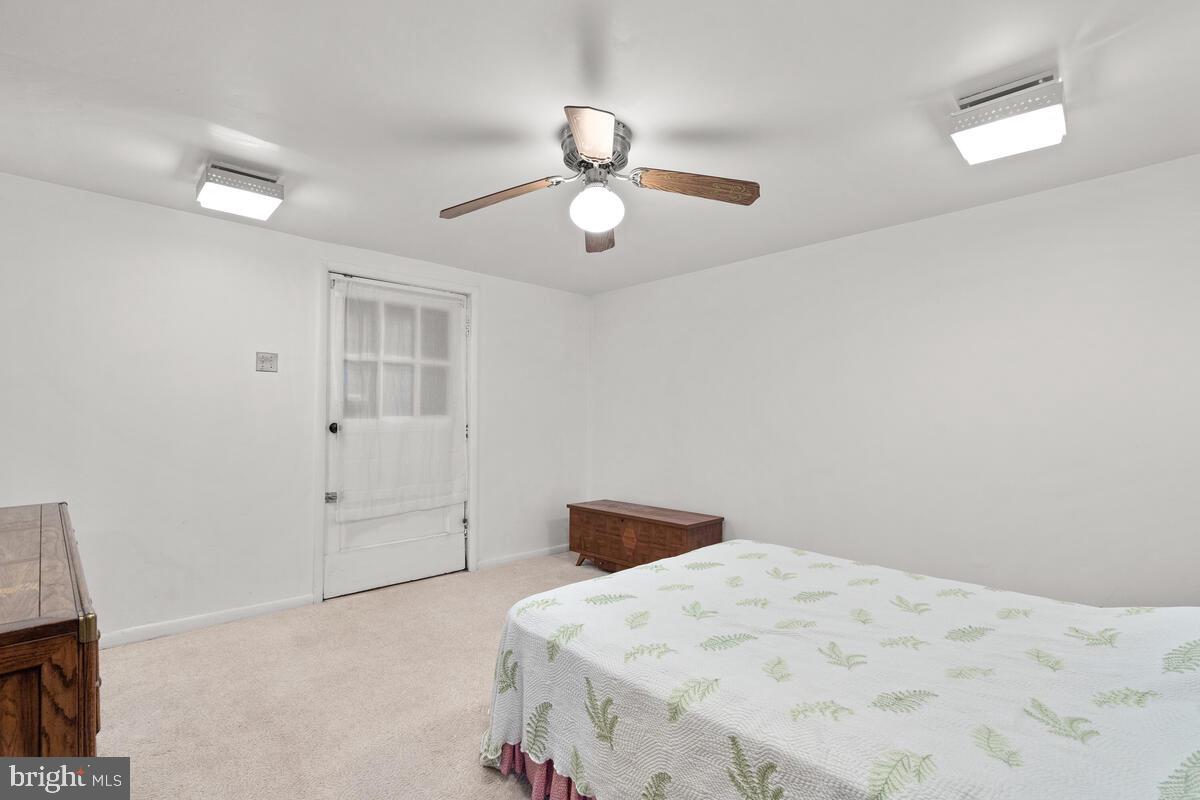 LAYTONSVILLE OUTSIDE - Residential