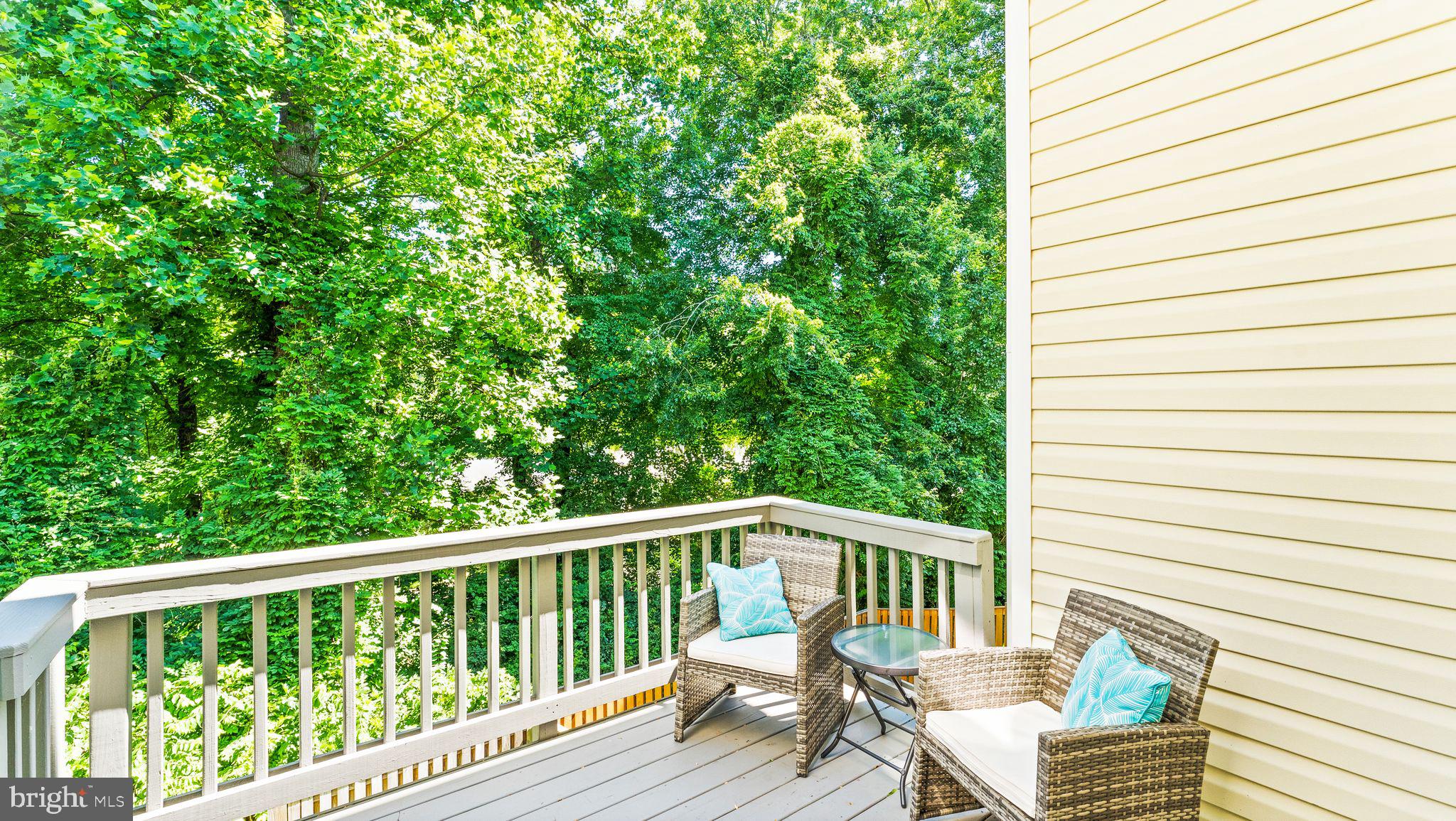 OAK LEATHER TOWNHOMES - Residential