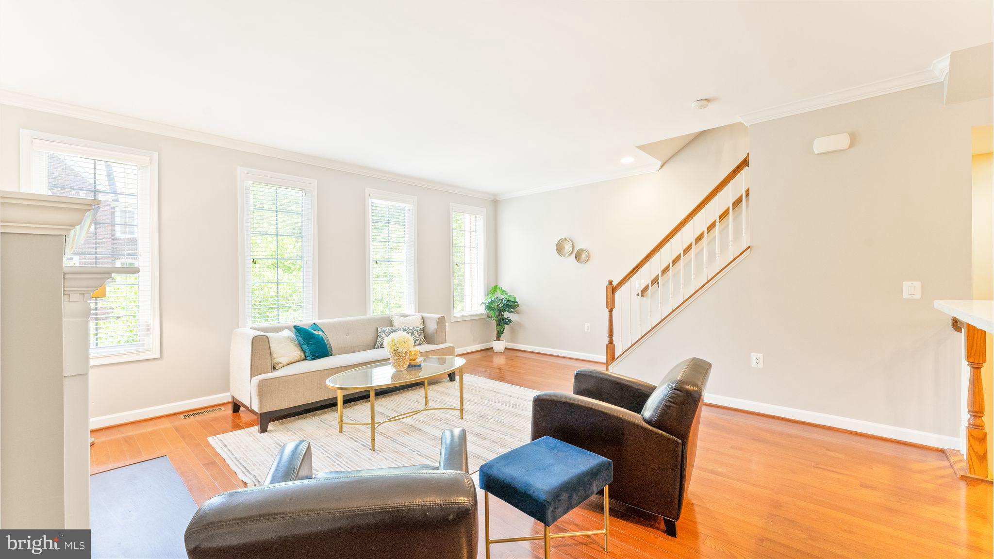 OAK LEATHER TOWNHOMES - Residential